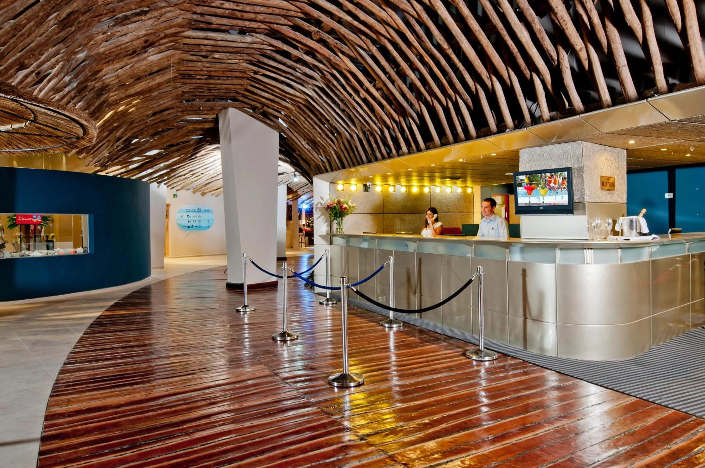 Facade/entrance in U Coral Beach Club Eilat – Ultra All inclusive