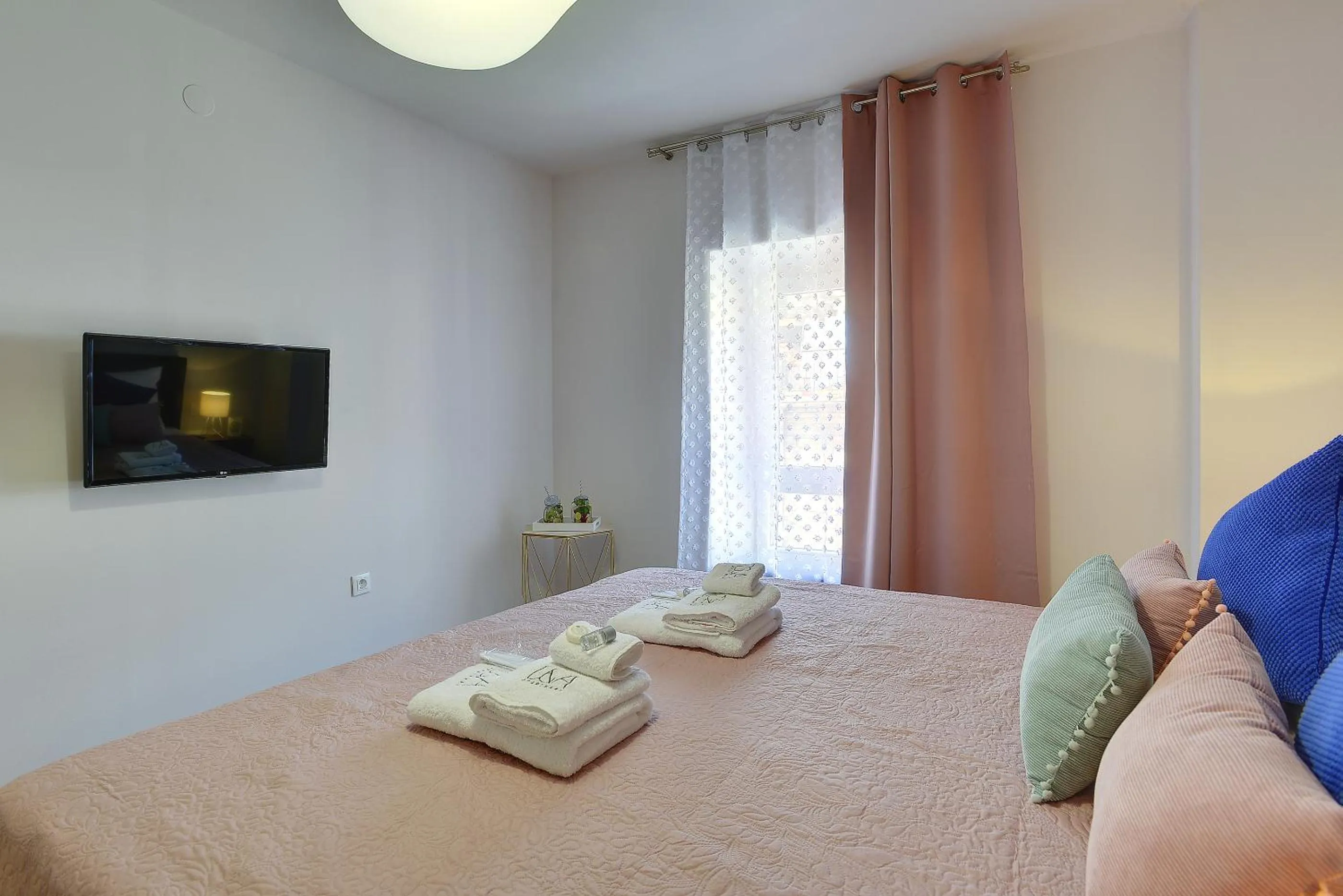 Bed in D&A Amphitheatre Apartments with free parking