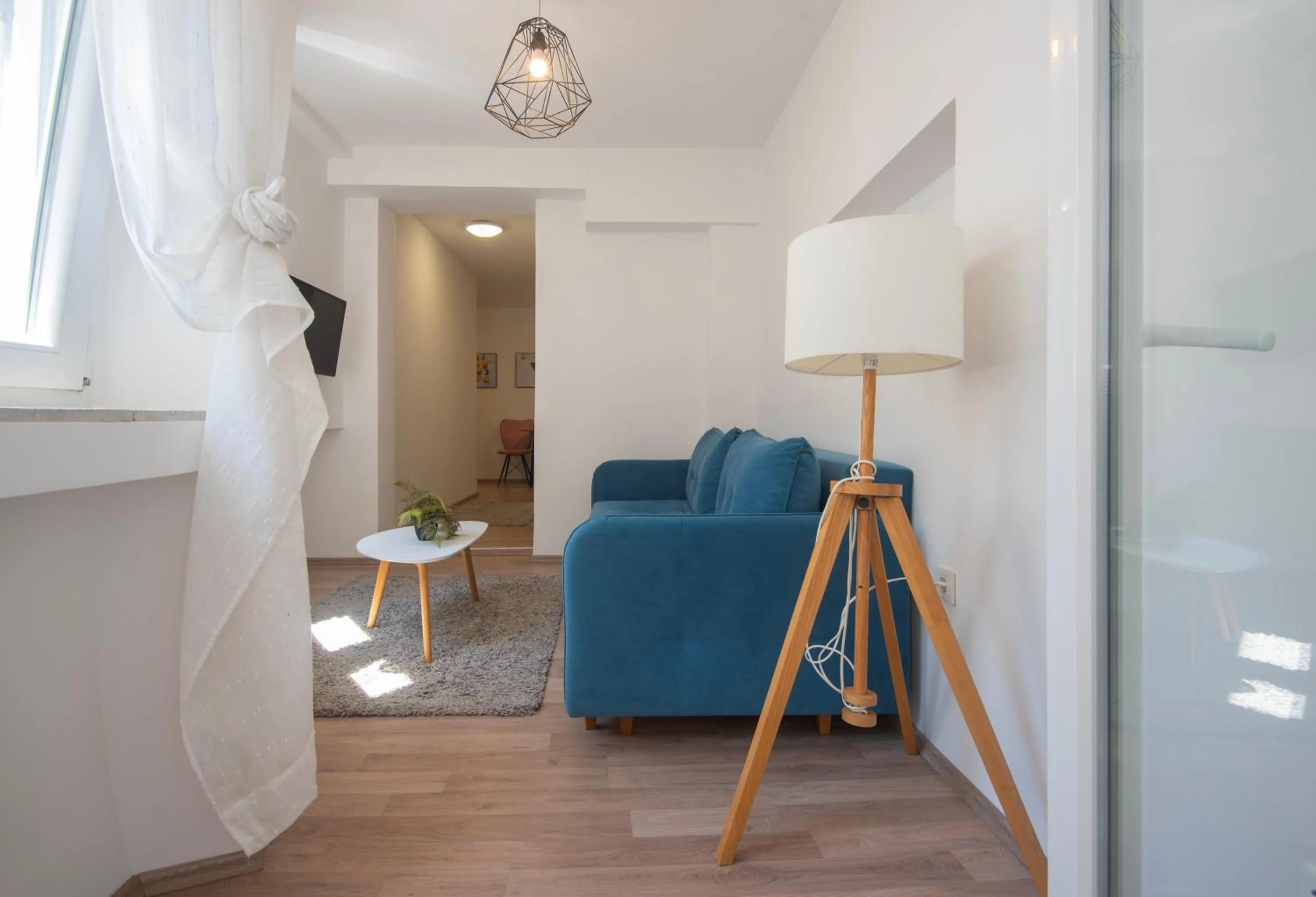 Living room in D&A Amphitheatre Apartments with free parking