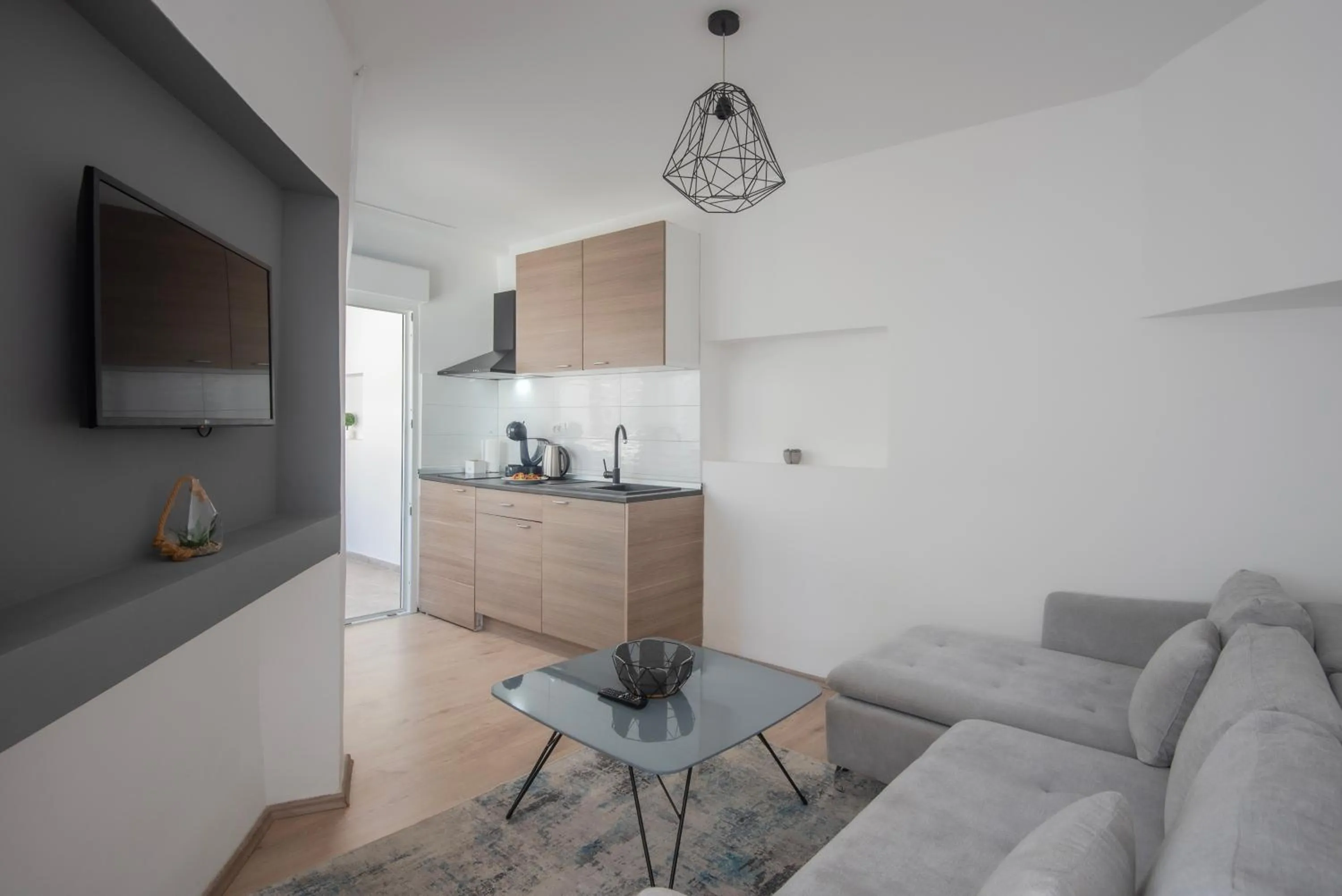 Kitchen or kitchenette in D&A Amphitheatre Apartments with free parking