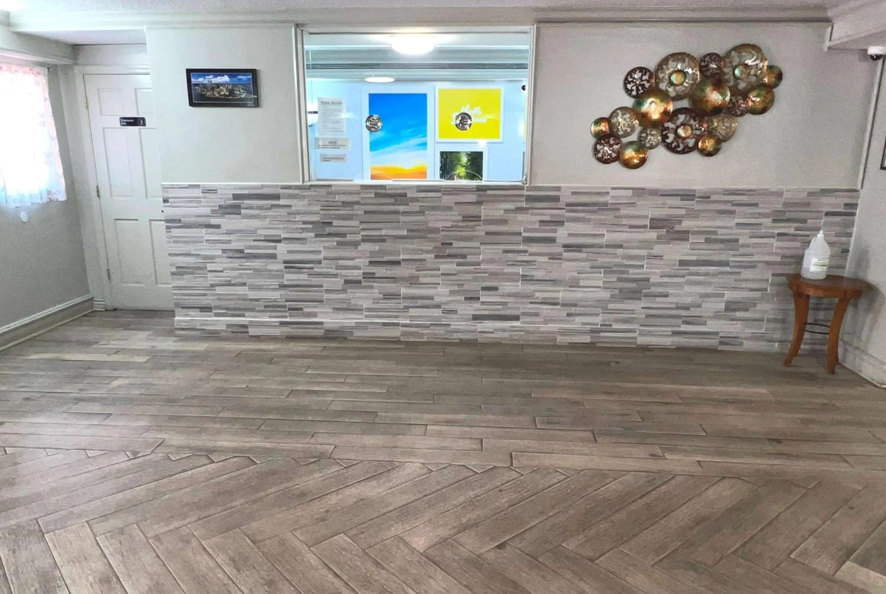Lobby or reception in Days Inn by Wyndham Birmingham/West