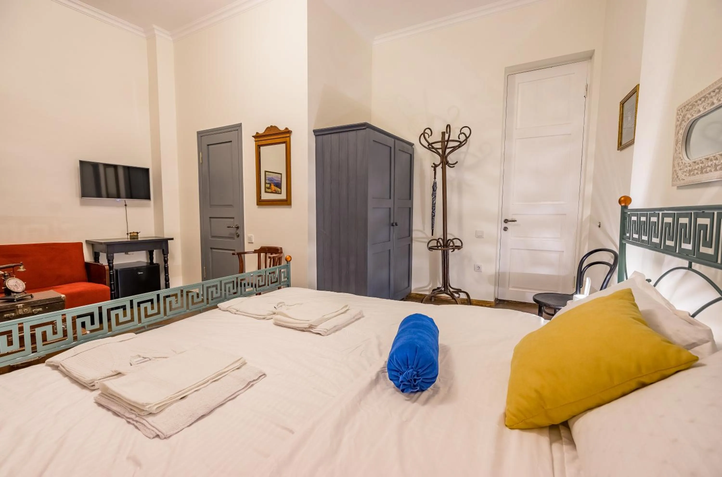 Bed in Doors Meidan Design Hotel