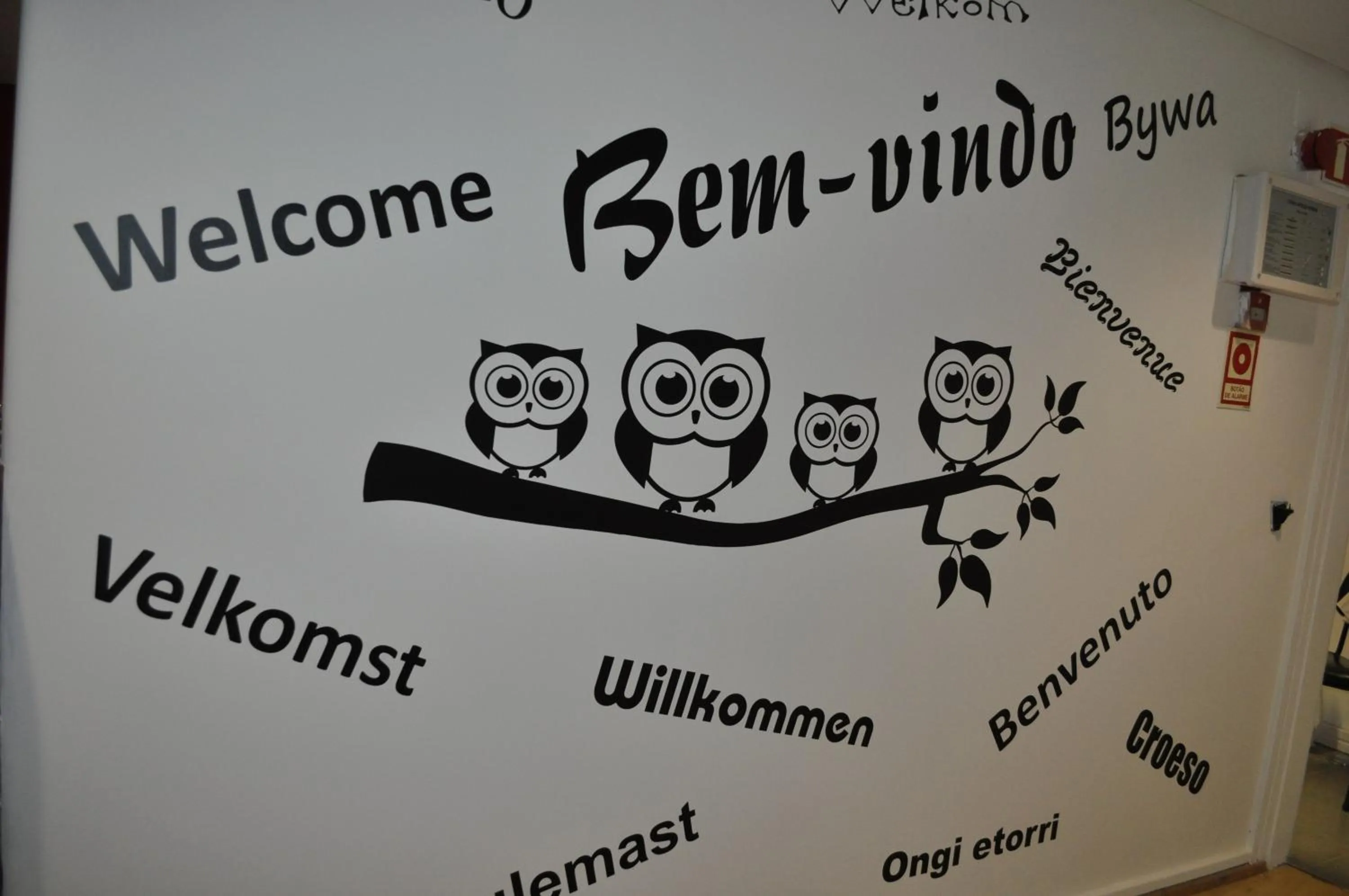 Text overlay in Corujinha Hostel