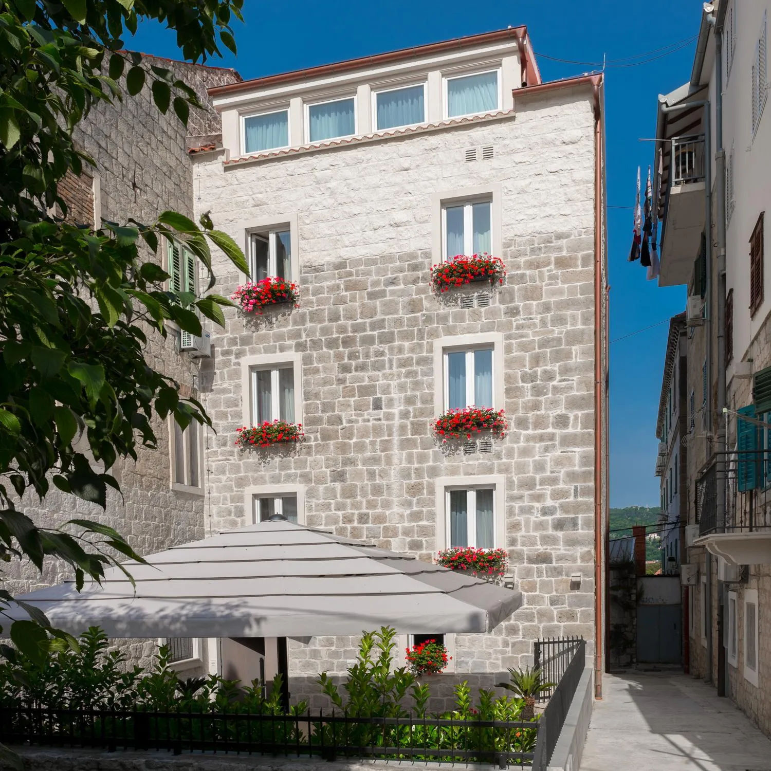 Facade/entrance in Mediterra Residence