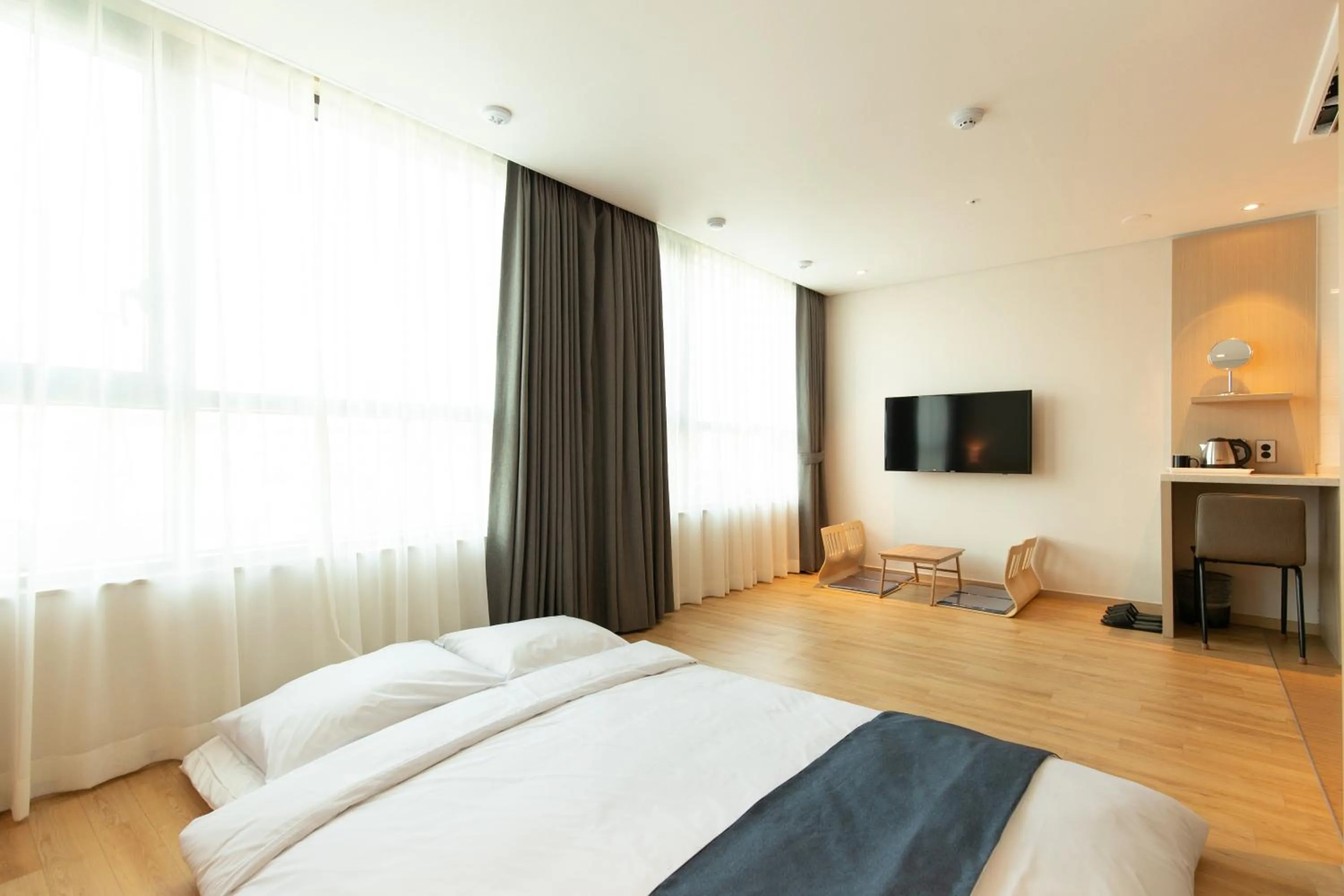 Photo of the whole room, Bed in Hotel Winstory