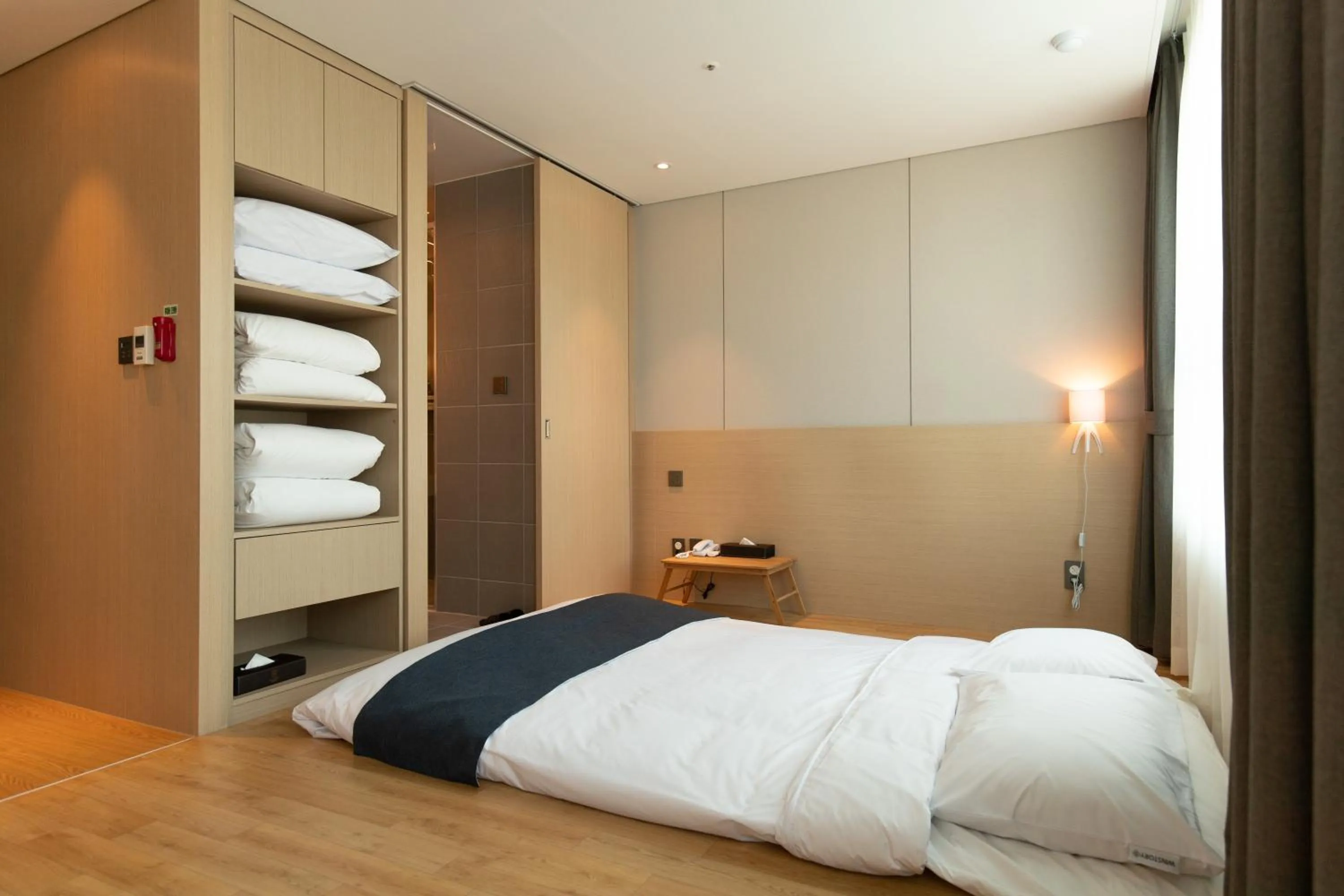 Photo of the whole room, Bed in Hotel Winstory