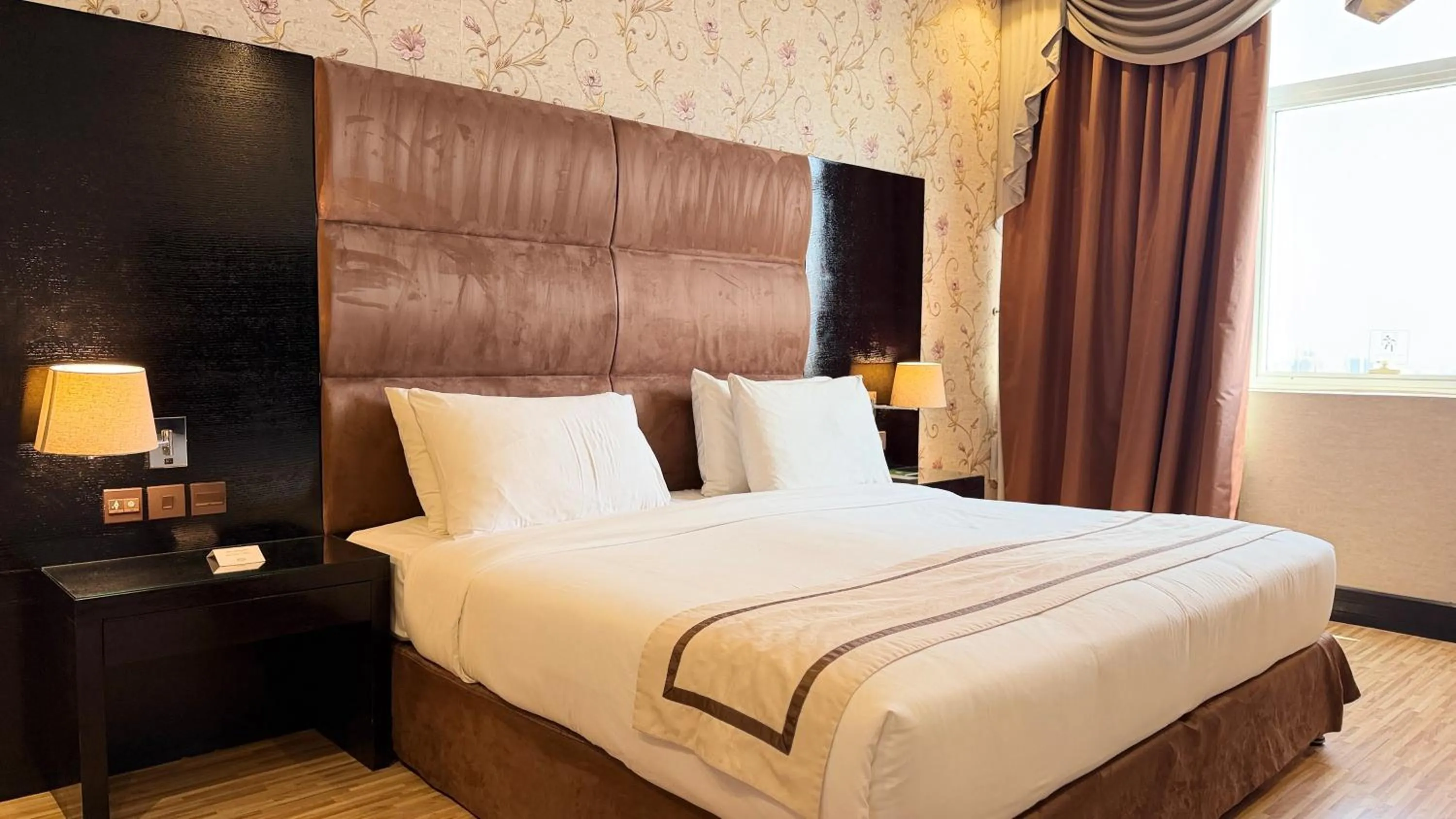 Bed in Sunday Mangrove Corniche Hotel, Ras Al Khaimah