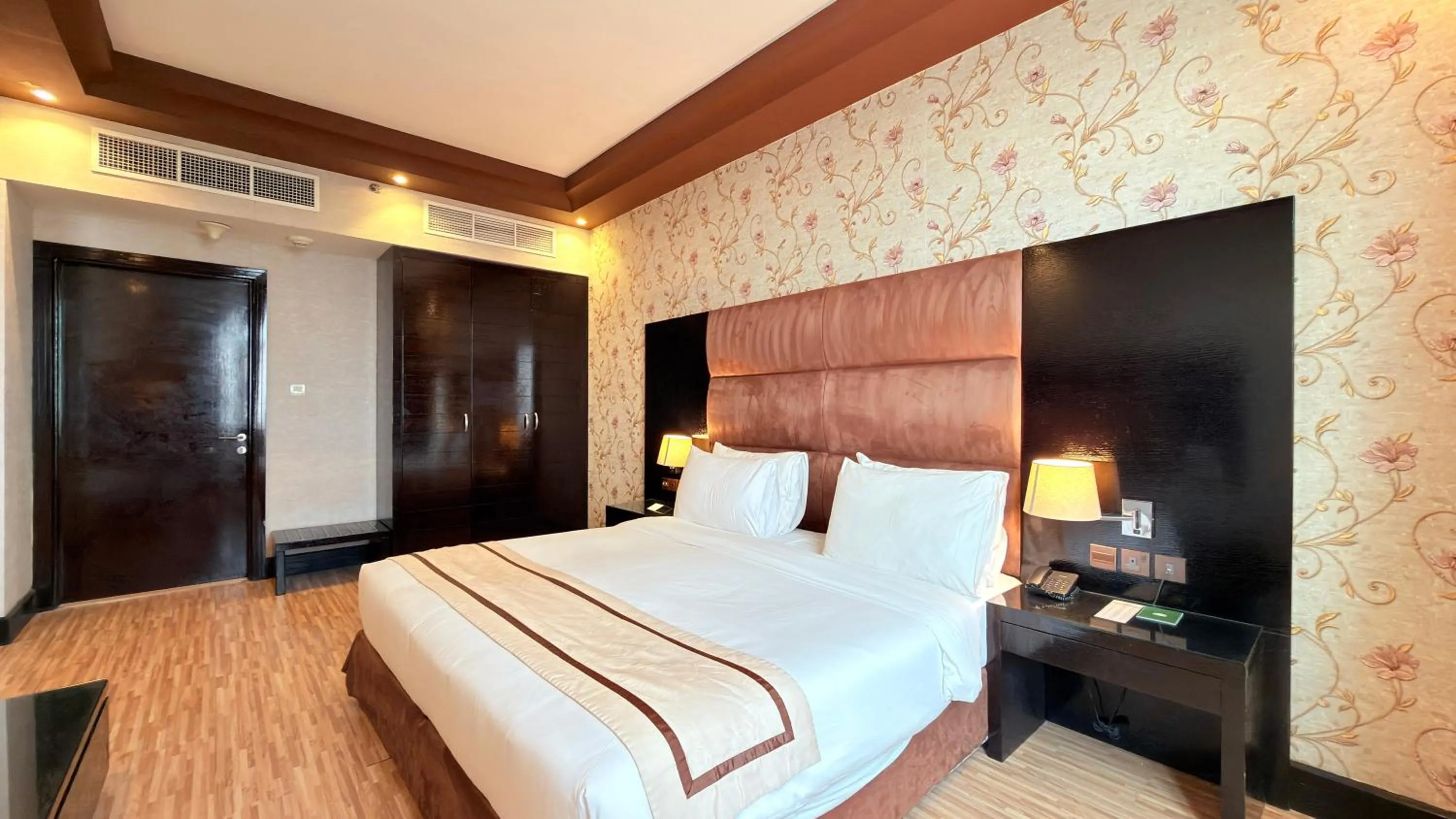 Bed in Sunday Mangrove Corniche Hotel, Ras Al Khaimah