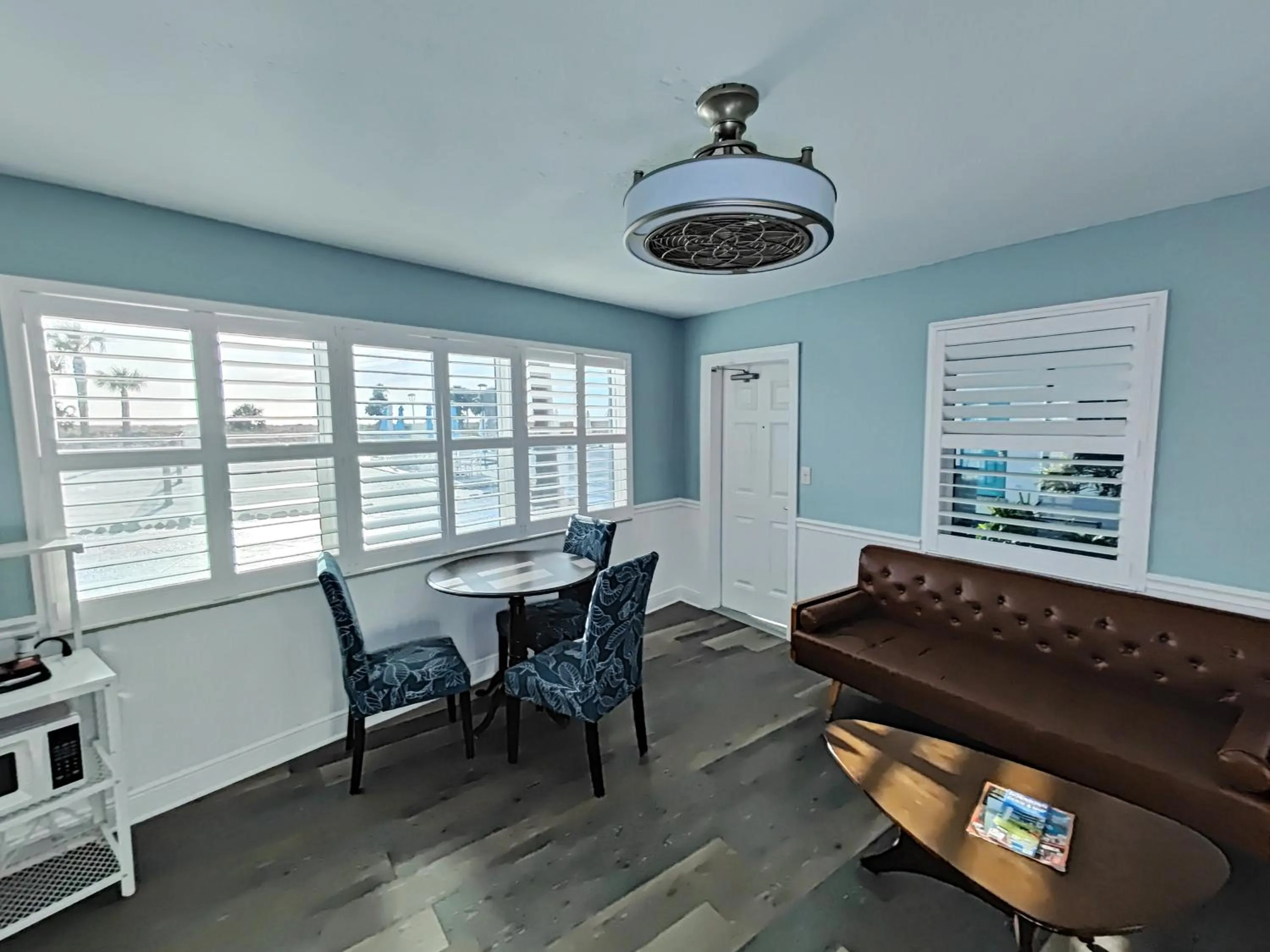 Living room in Tahitian Beach Resort