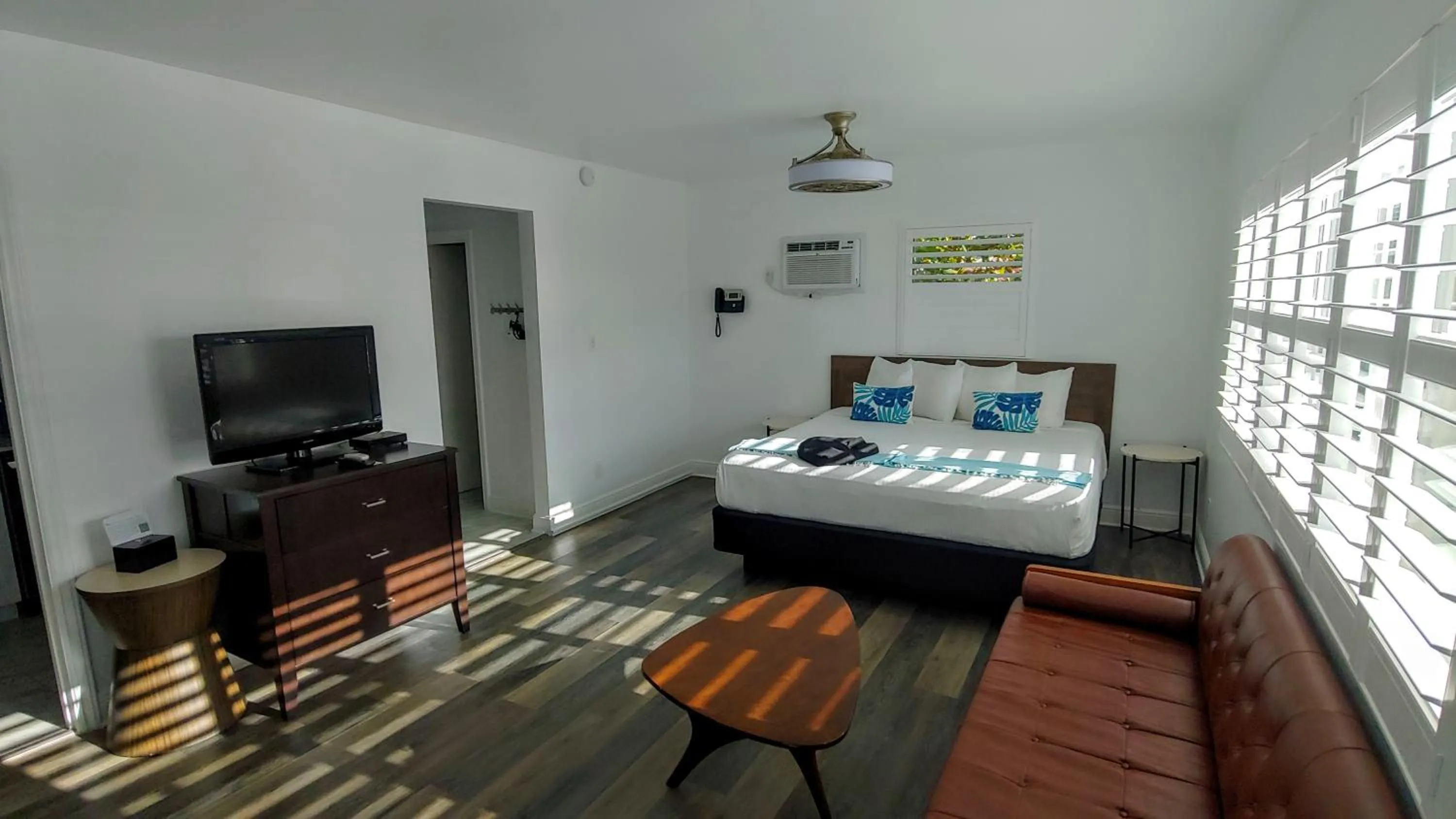 Bed in Tahitian Beach Resort