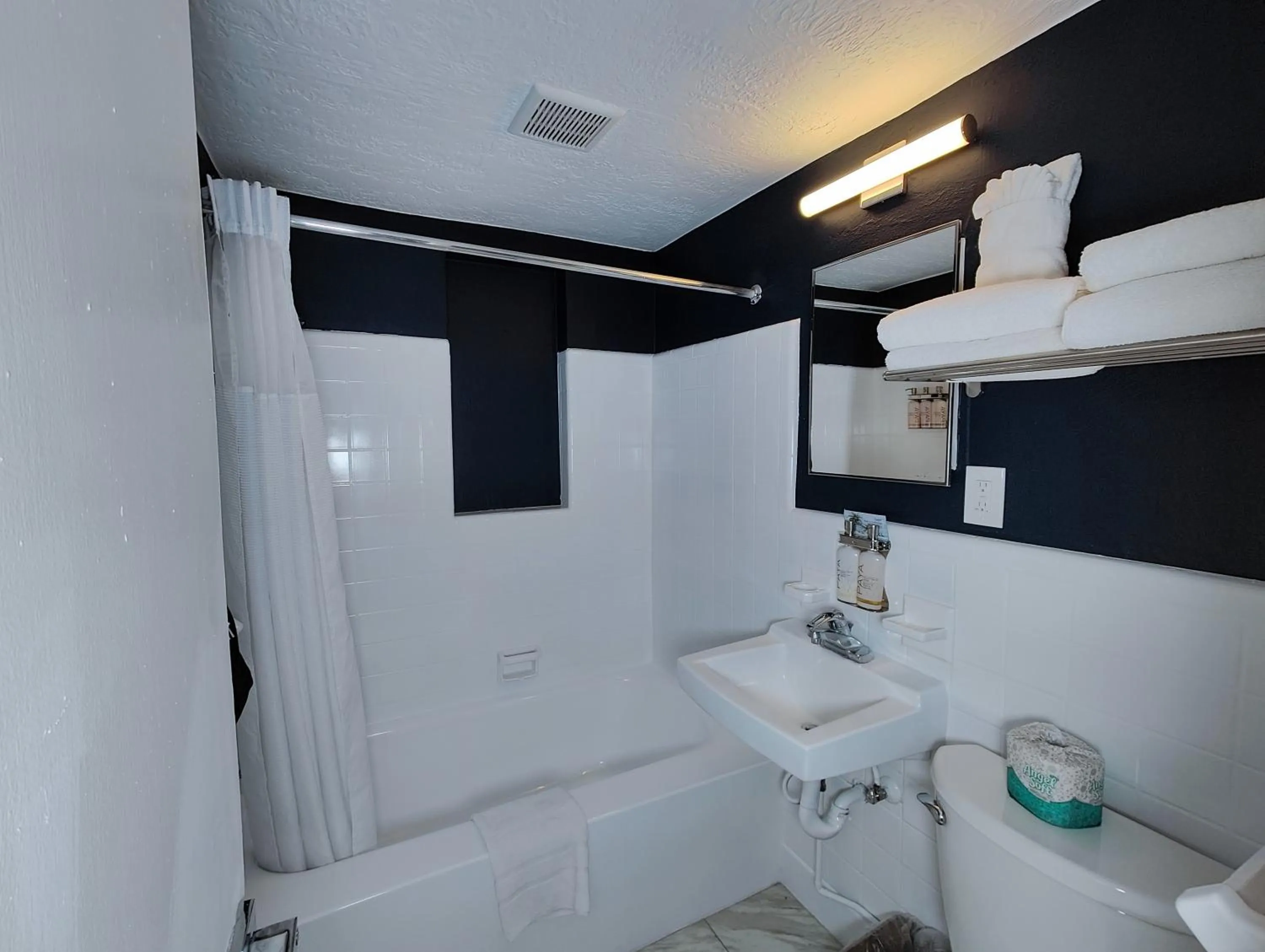 Shower in Tahitian Beach Resort