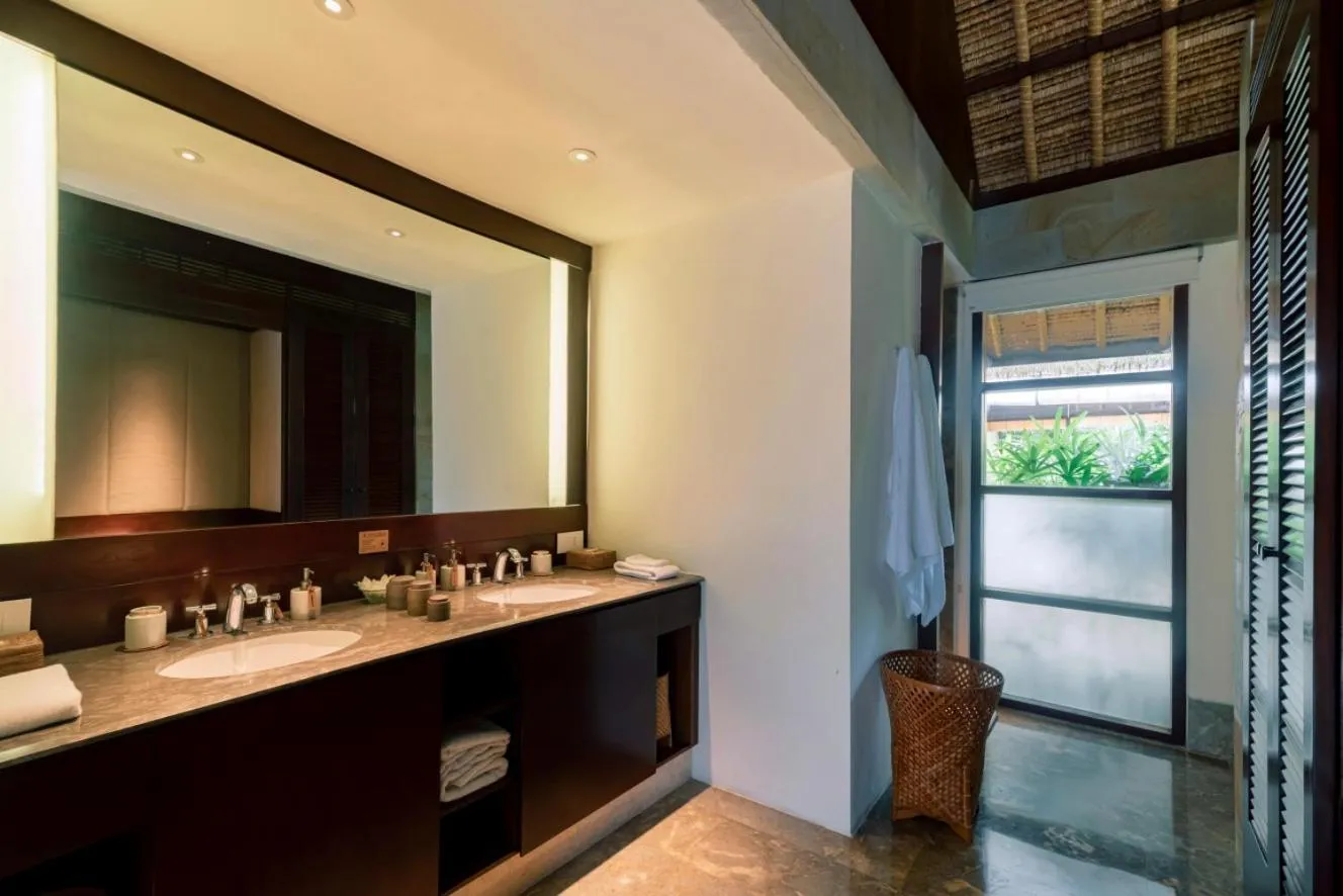 Bathroom in REVĪVŌ Wellness Resort Nusa Dua Bali