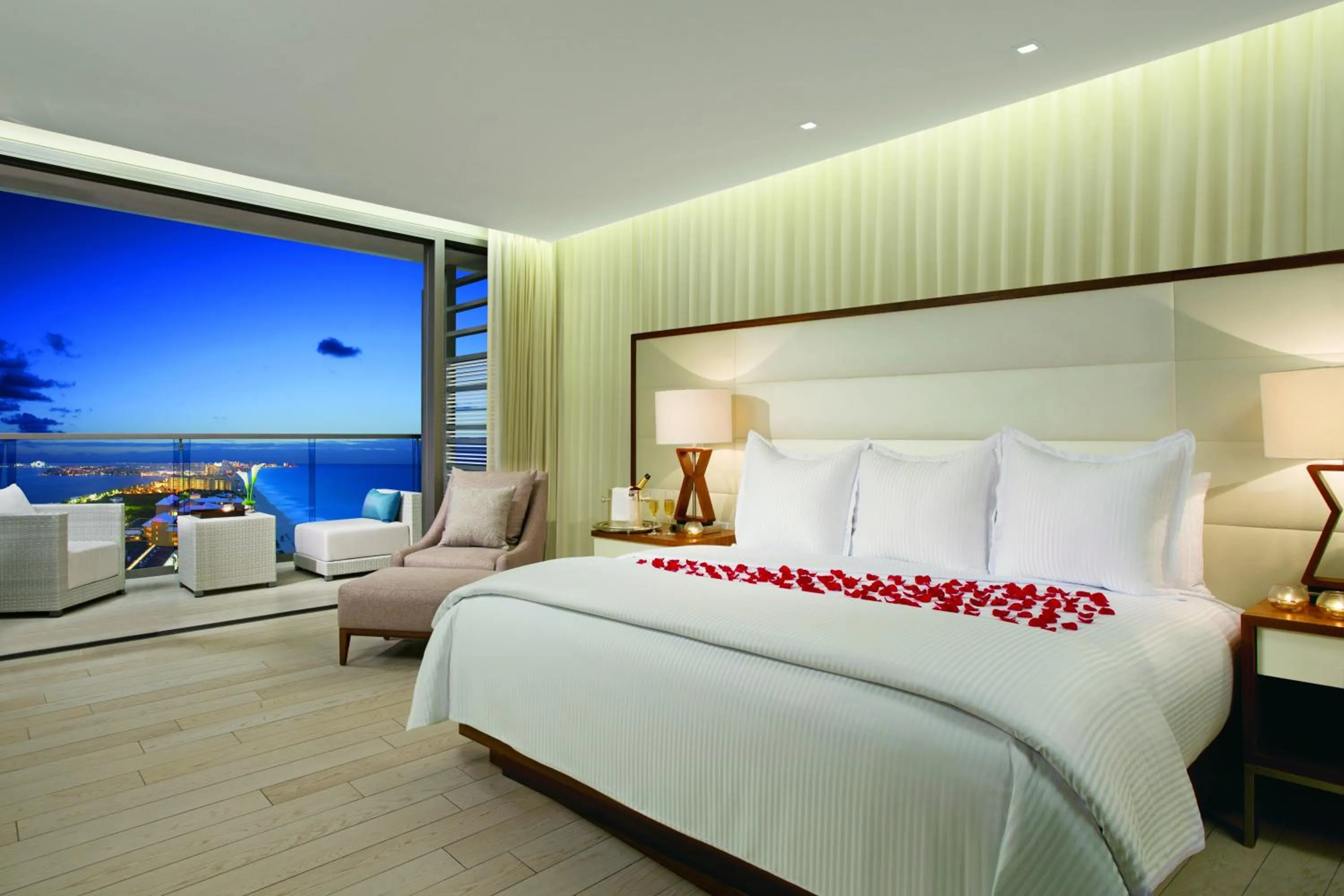 Bed in Secrets The Vine Cancun - All Inclusive Adults Only