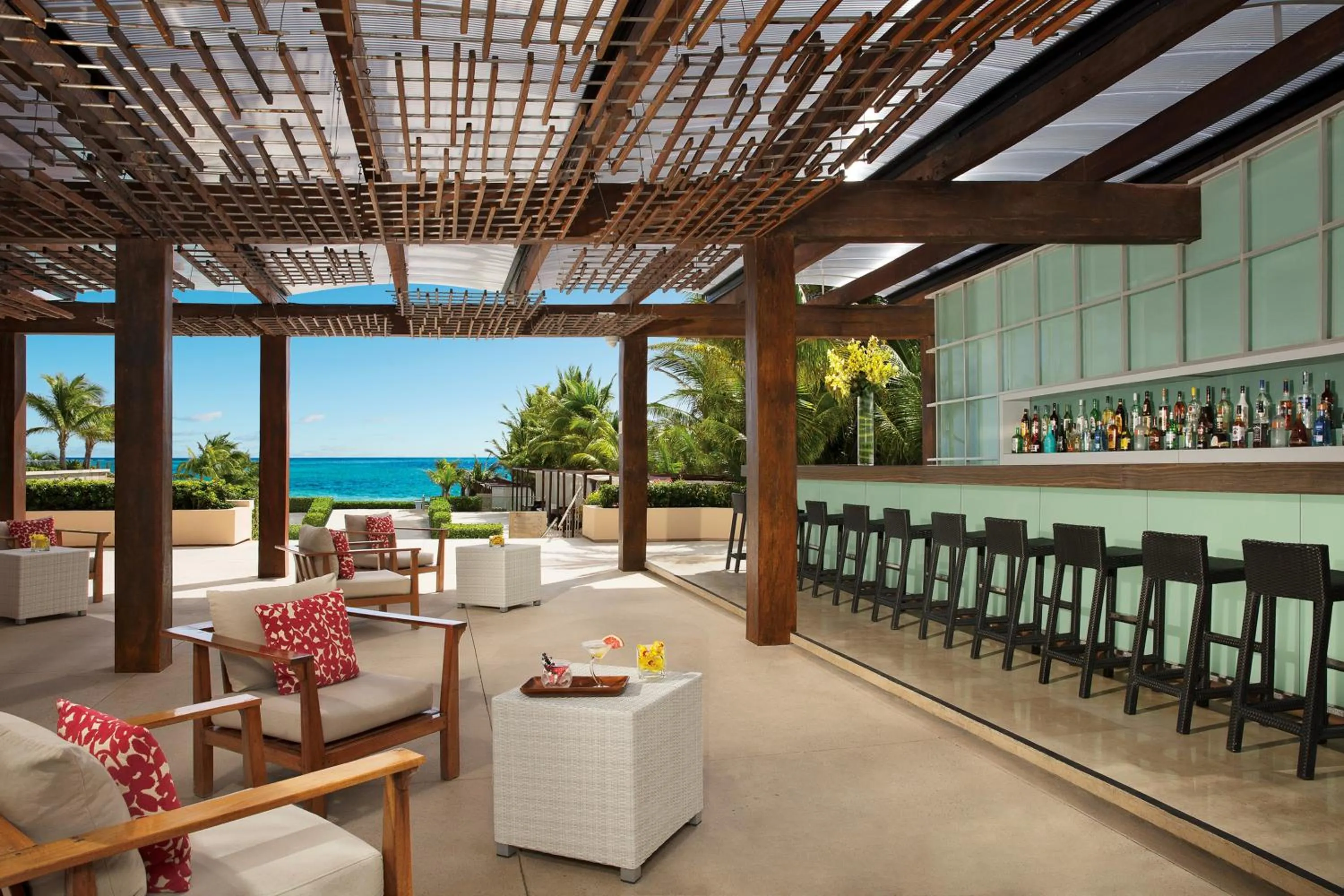 Lounge or bar in Secrets The Vine Cancun - All Inclusive Adults Only