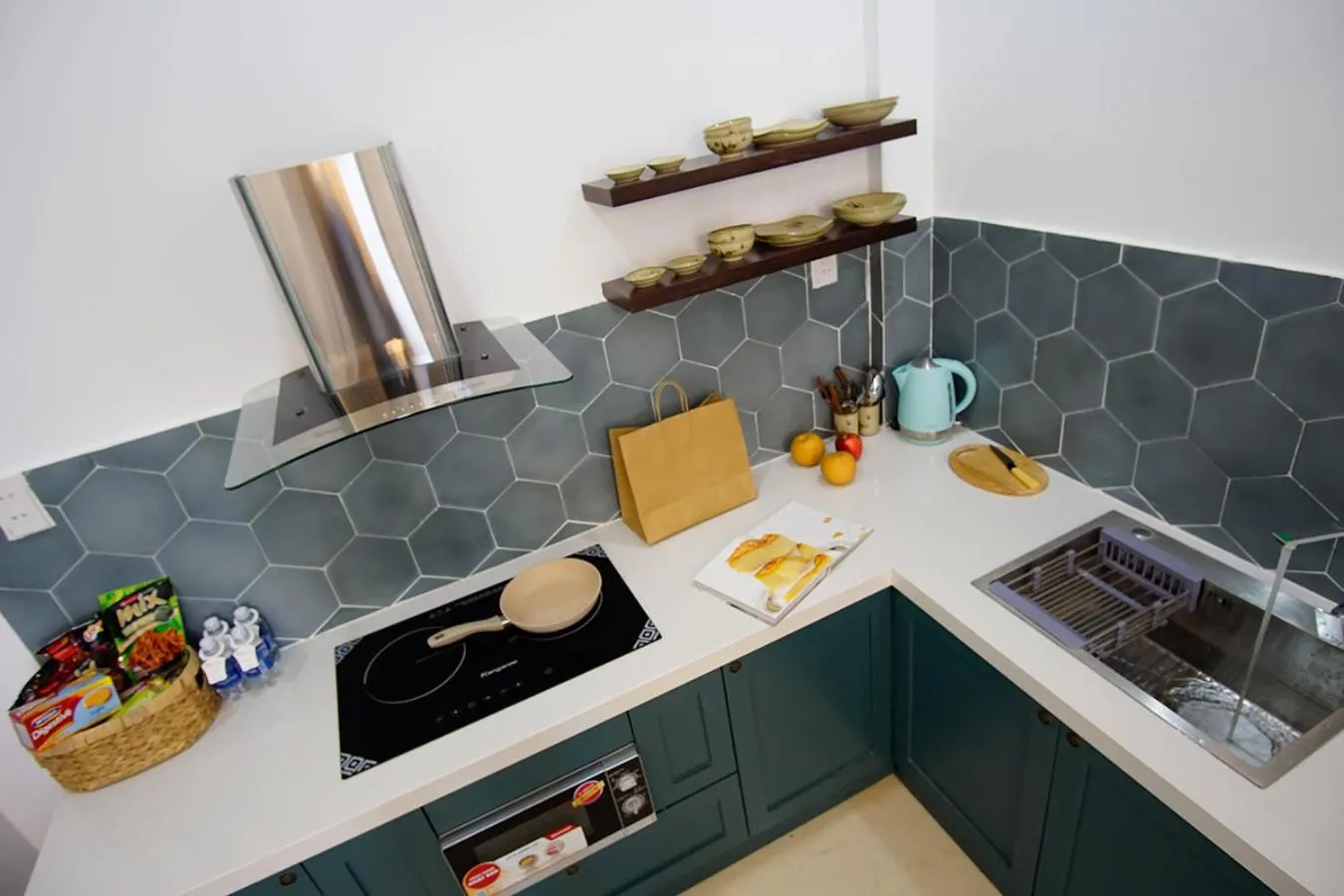 Toilet in Phuong Tran Apartment and Hotel