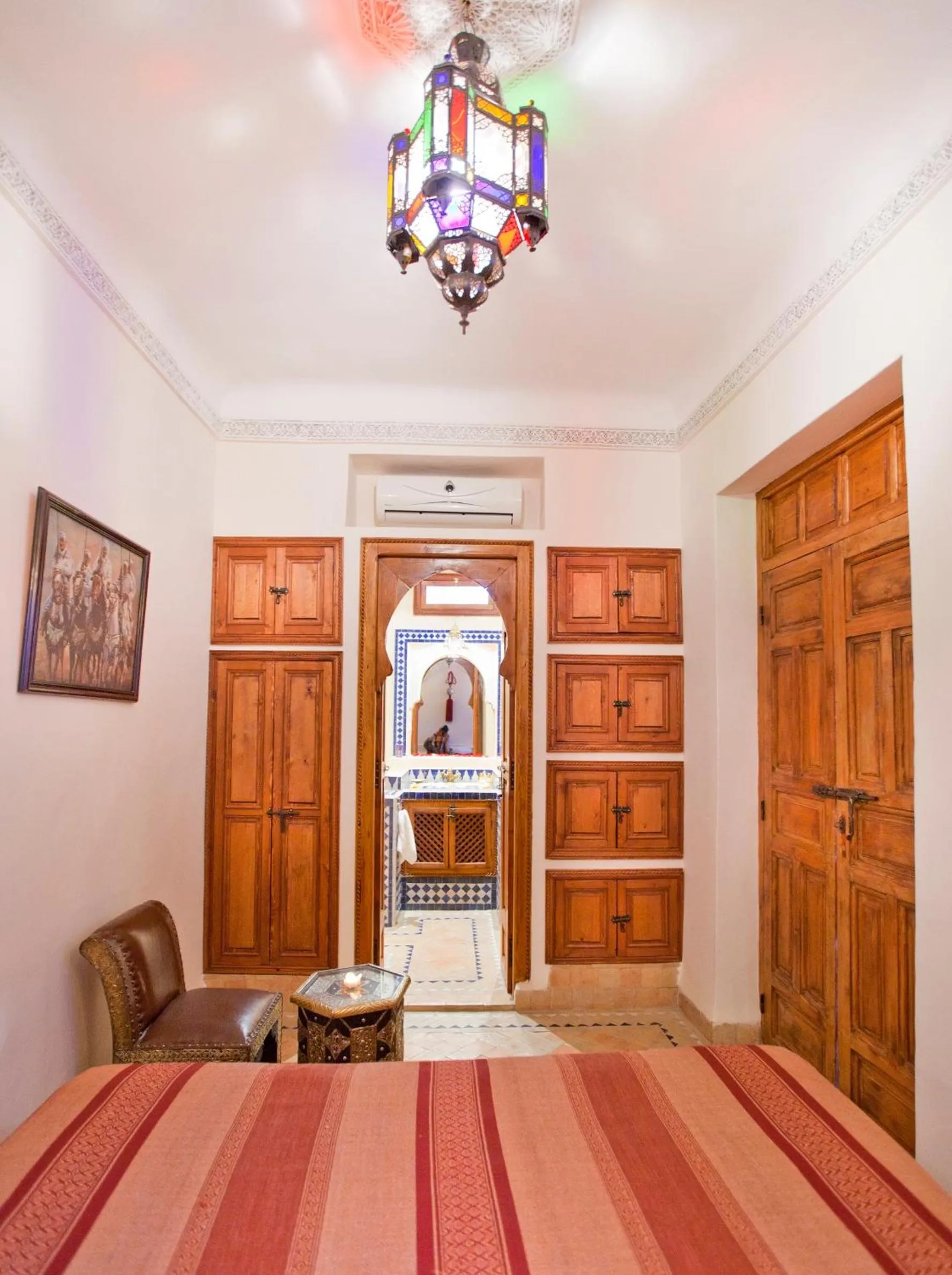 Photo of the whole room, Bed in Riad Arbre Bleu