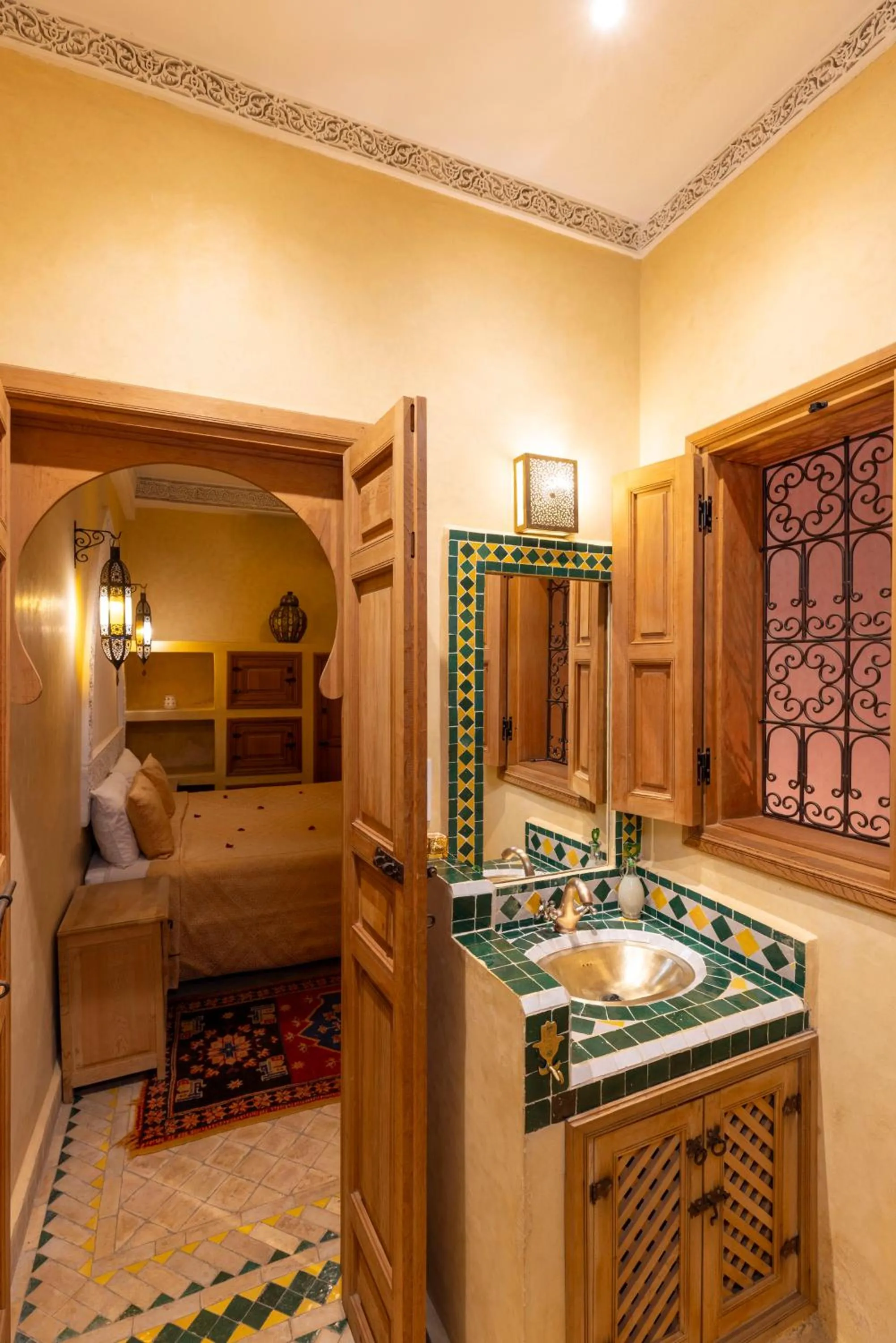 Bed in Riad Arbre Bleu