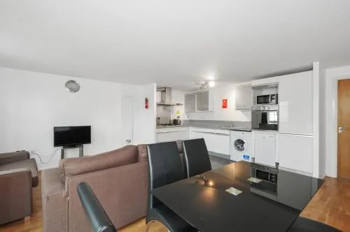 Access Apartments City