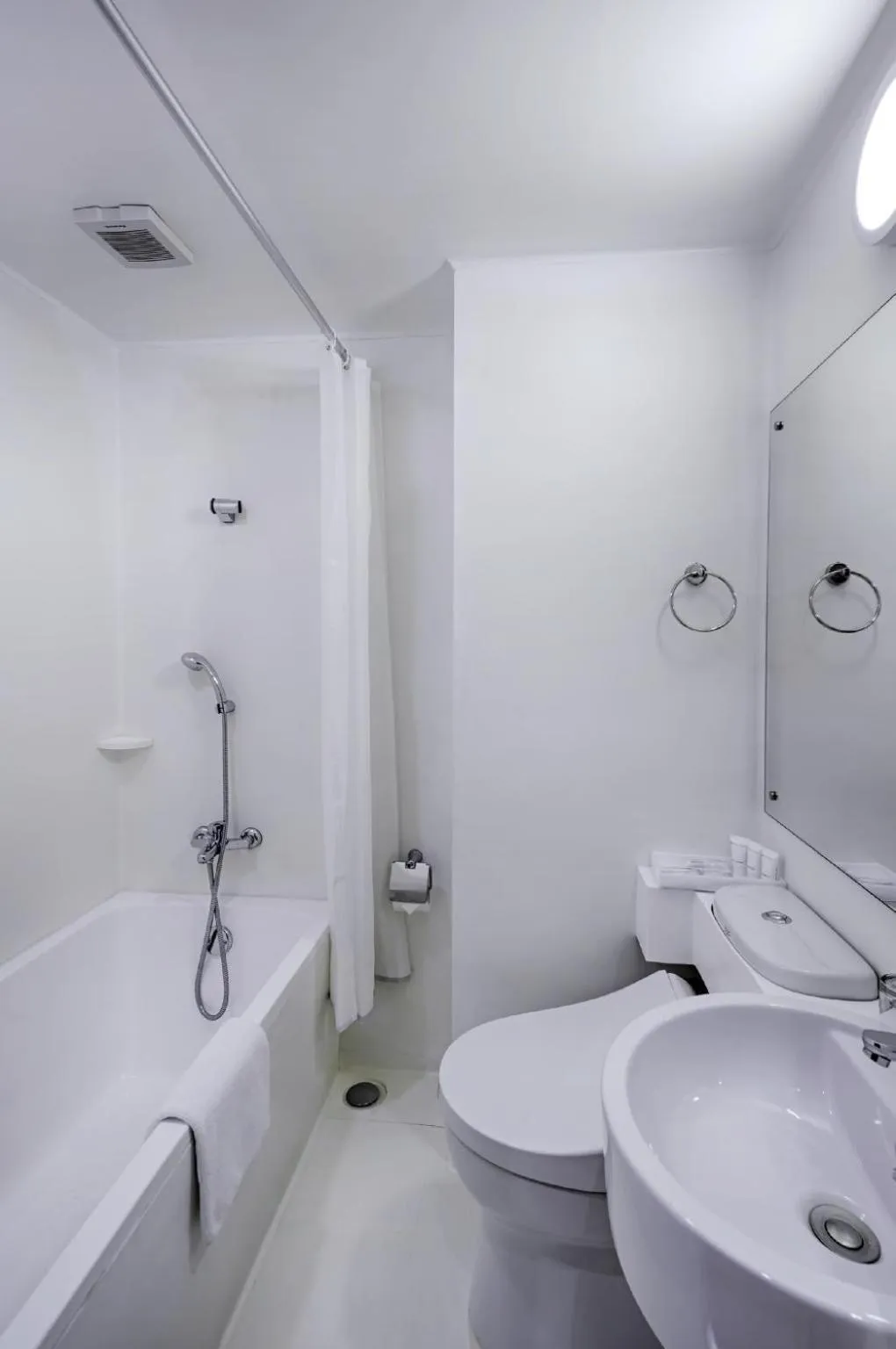 Japanese Tatami Double Room in Kuretakeso Kemang Hotel