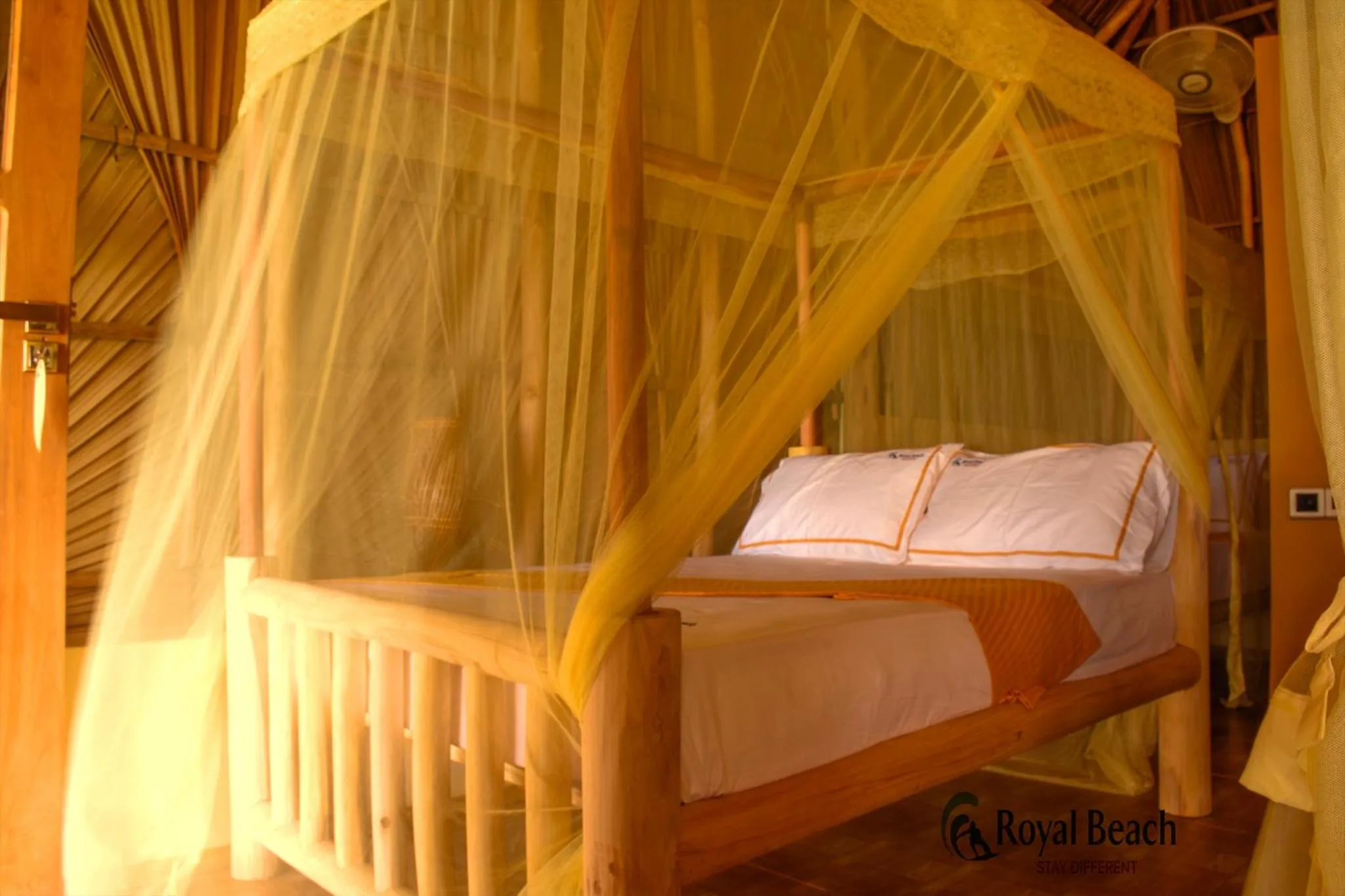 Bedroom, Bed in Royal Beach