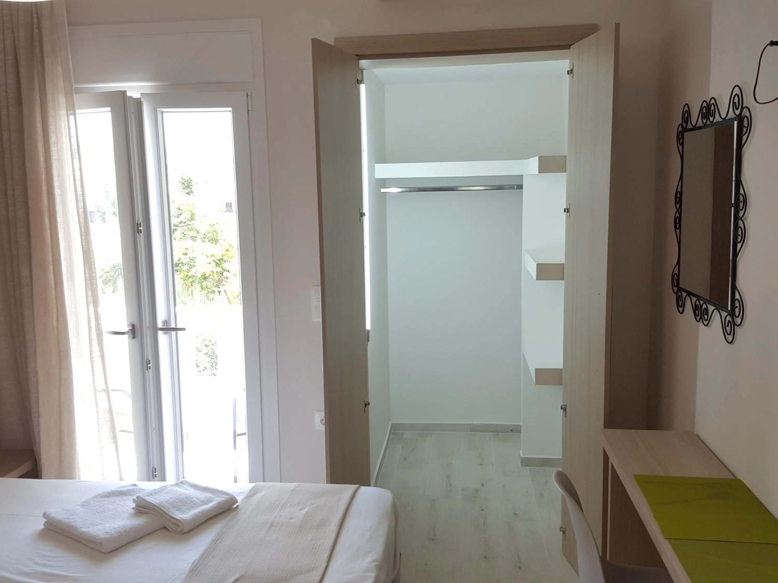 Minimalistic Studio Apartments