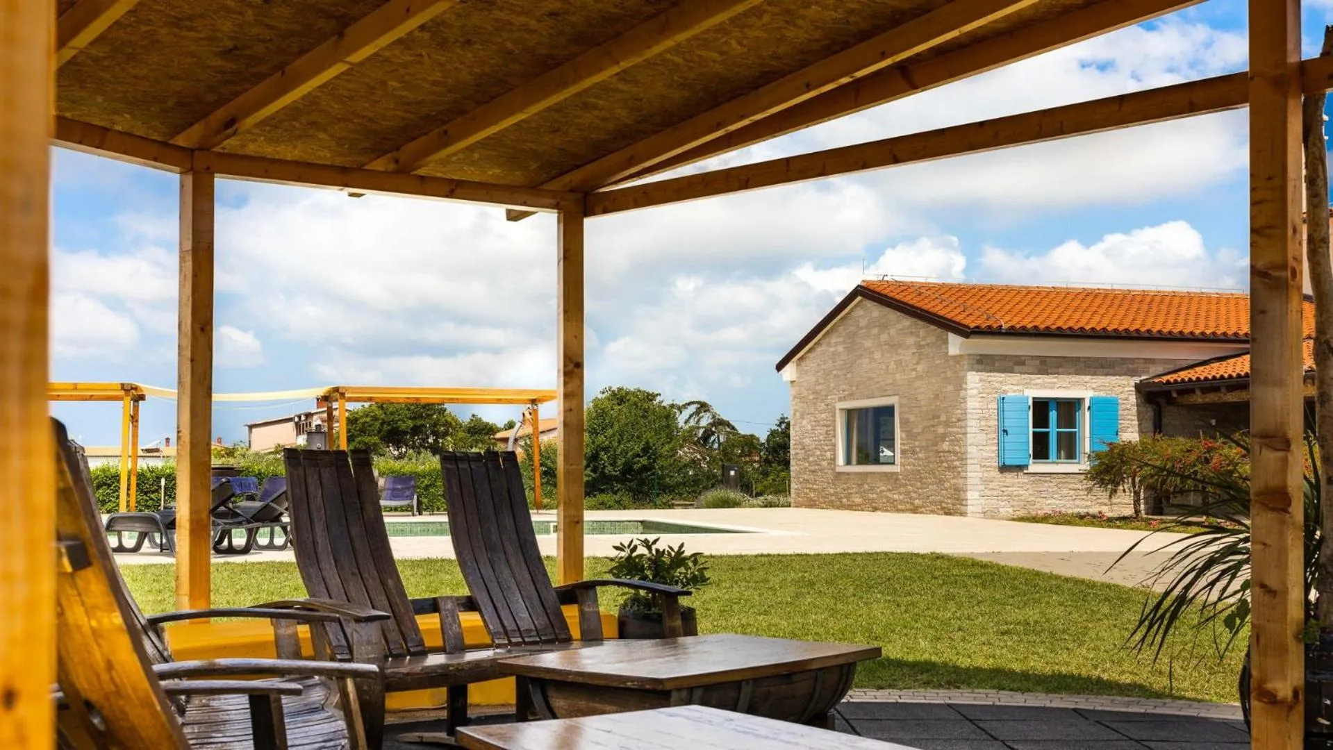 VELANERA Hotel & Restaurant