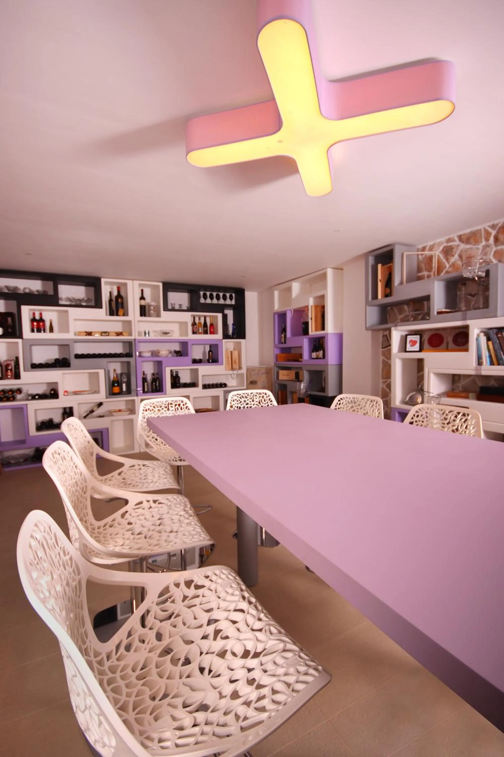 Restaurant/places to eat in VELANERA Hotel & Restaurant