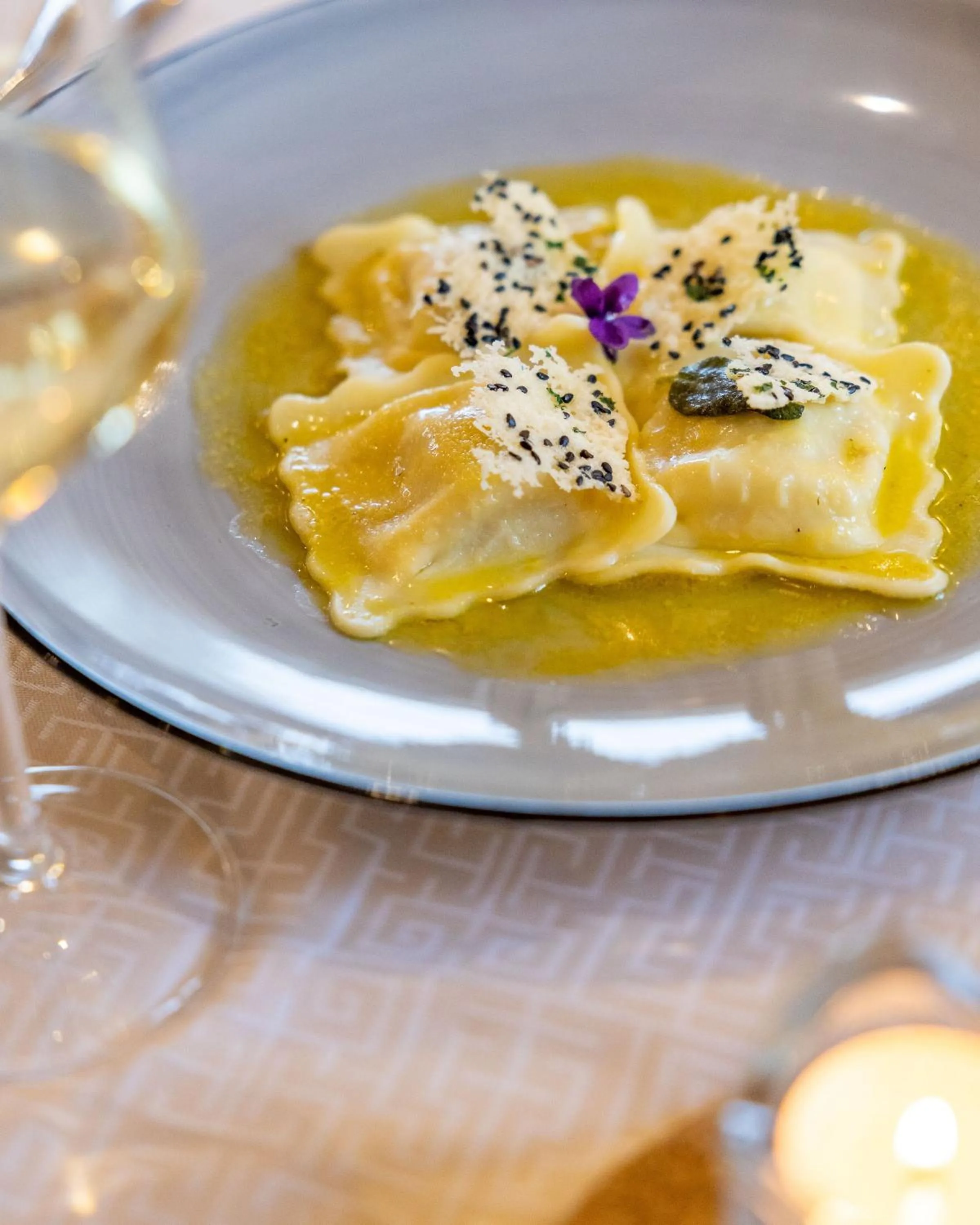 VELANERA Hotel & Restaurant