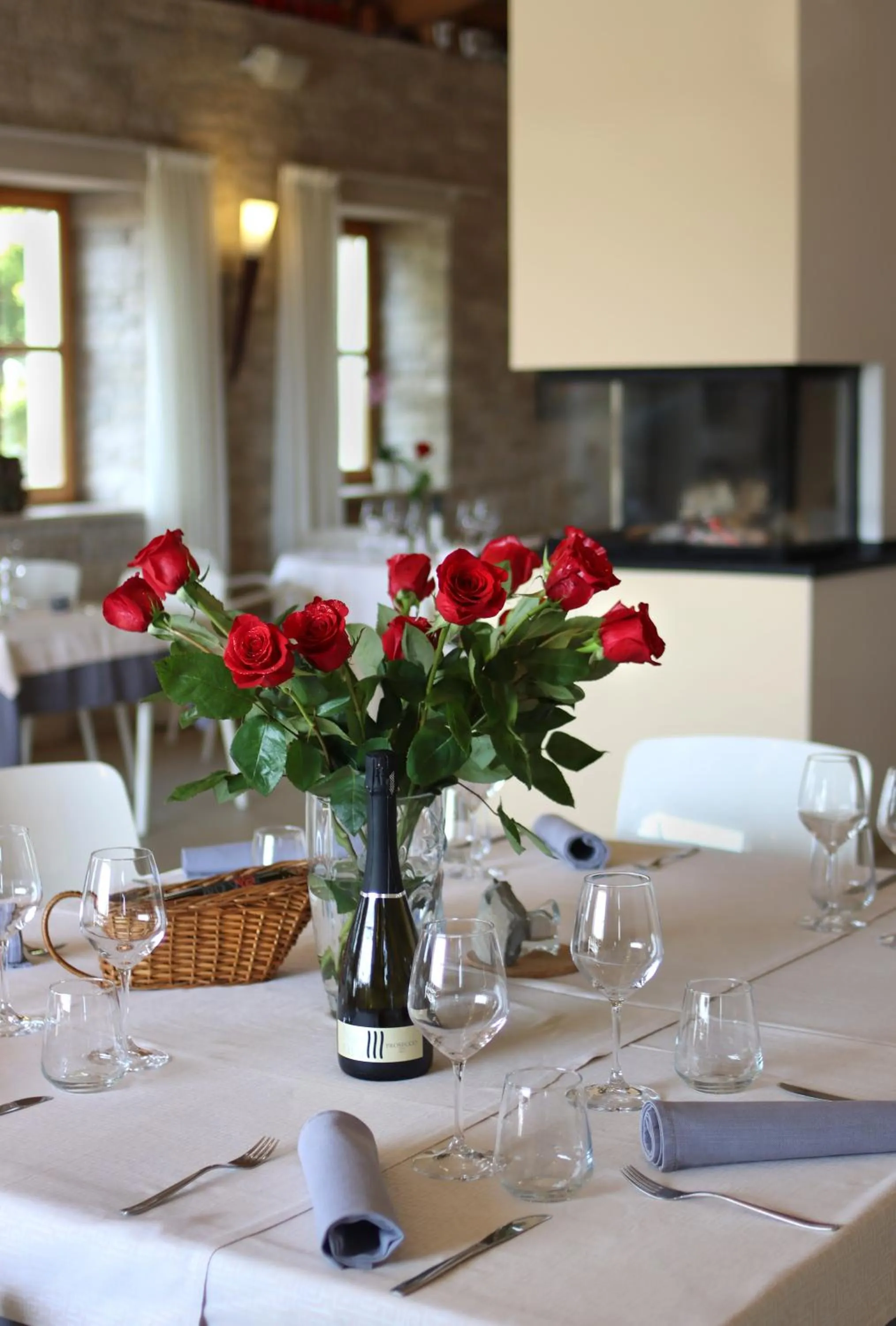 Restaurant/places to eat in VELANERA Hotel & Restaurant