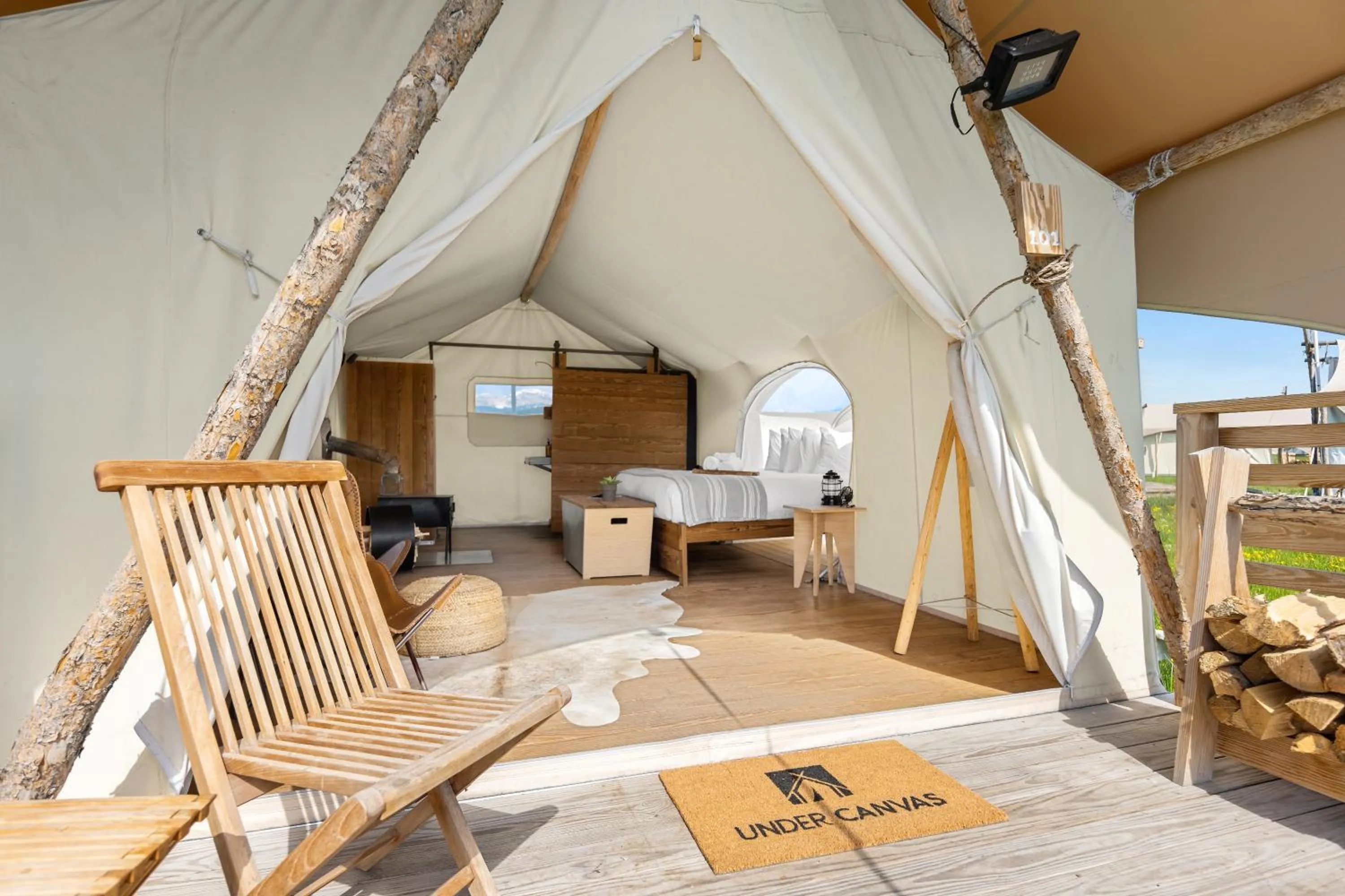 Bedroom in Under Canvas West Yellowstone
