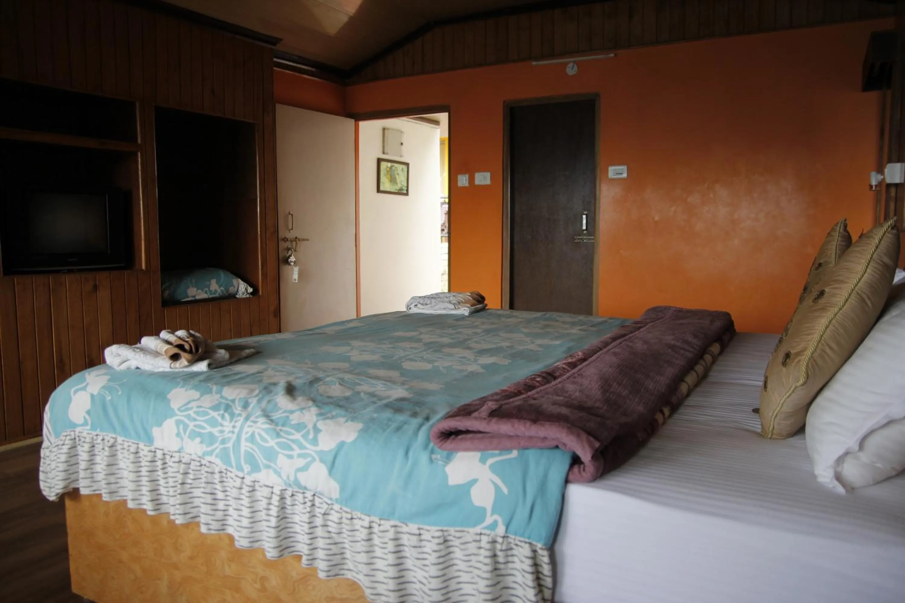 Bed in Mandarin Resort - Kaluk