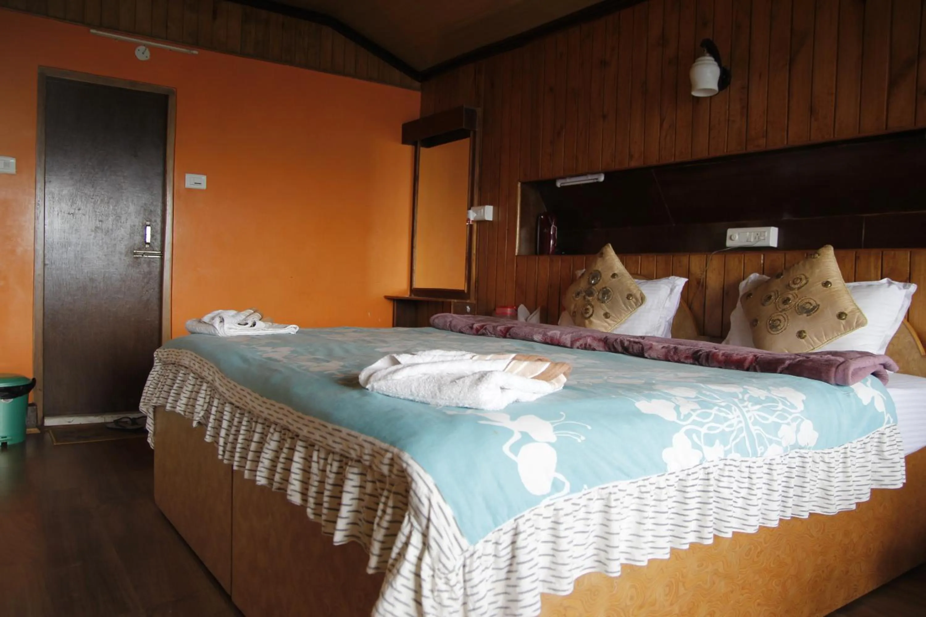 Bed in Mandarin Resort - Kaluk