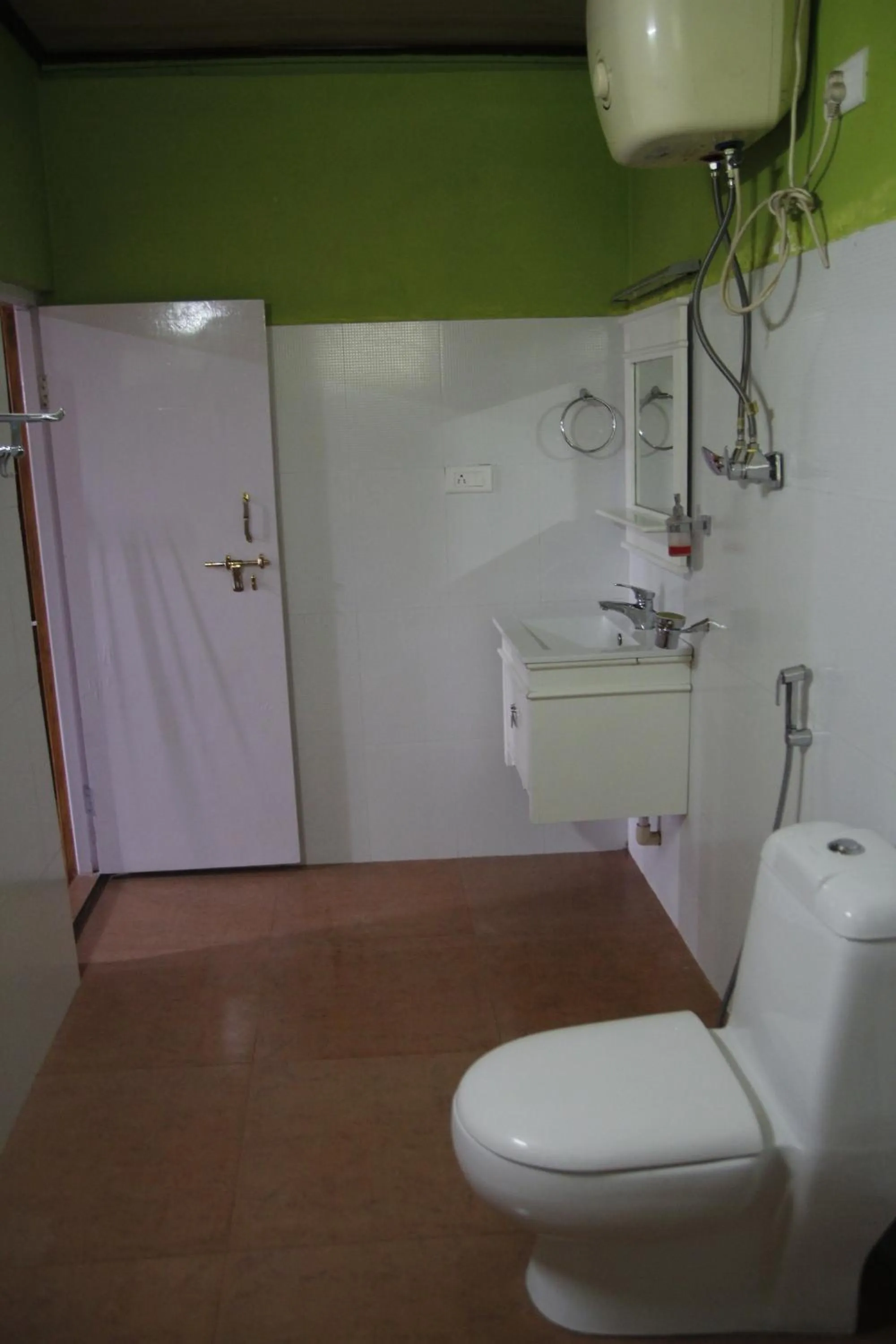 Bathroom in Mandarin Resort - Kaluk