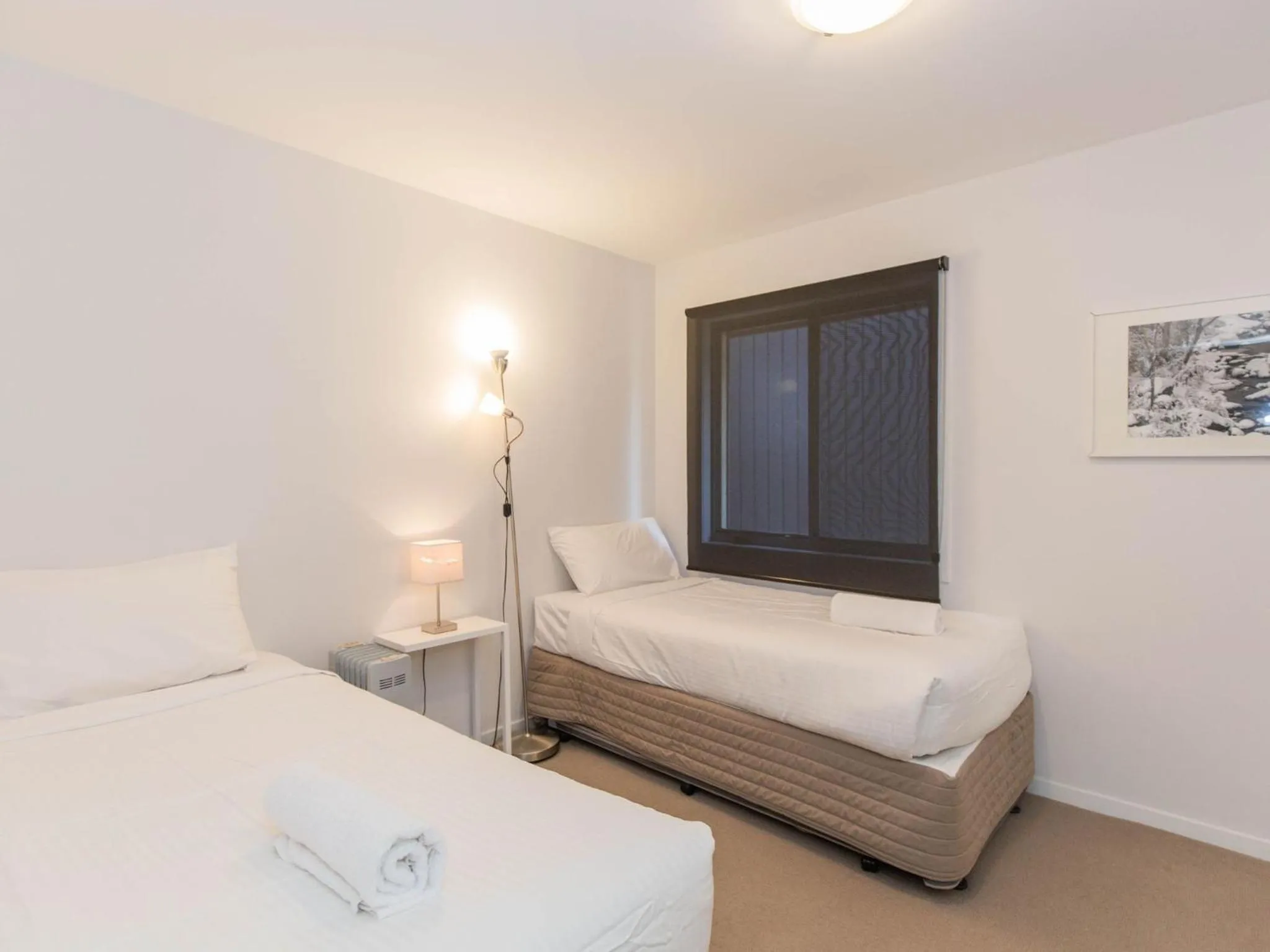 Bed in Edge 6 16 Clyde Street