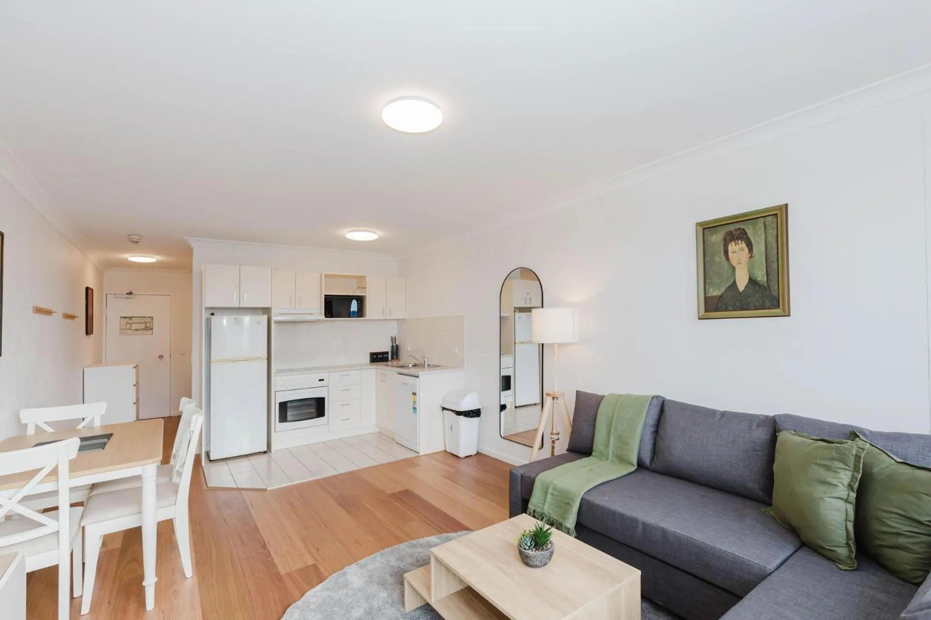 Horizons 417/10 Kosciuszko Road