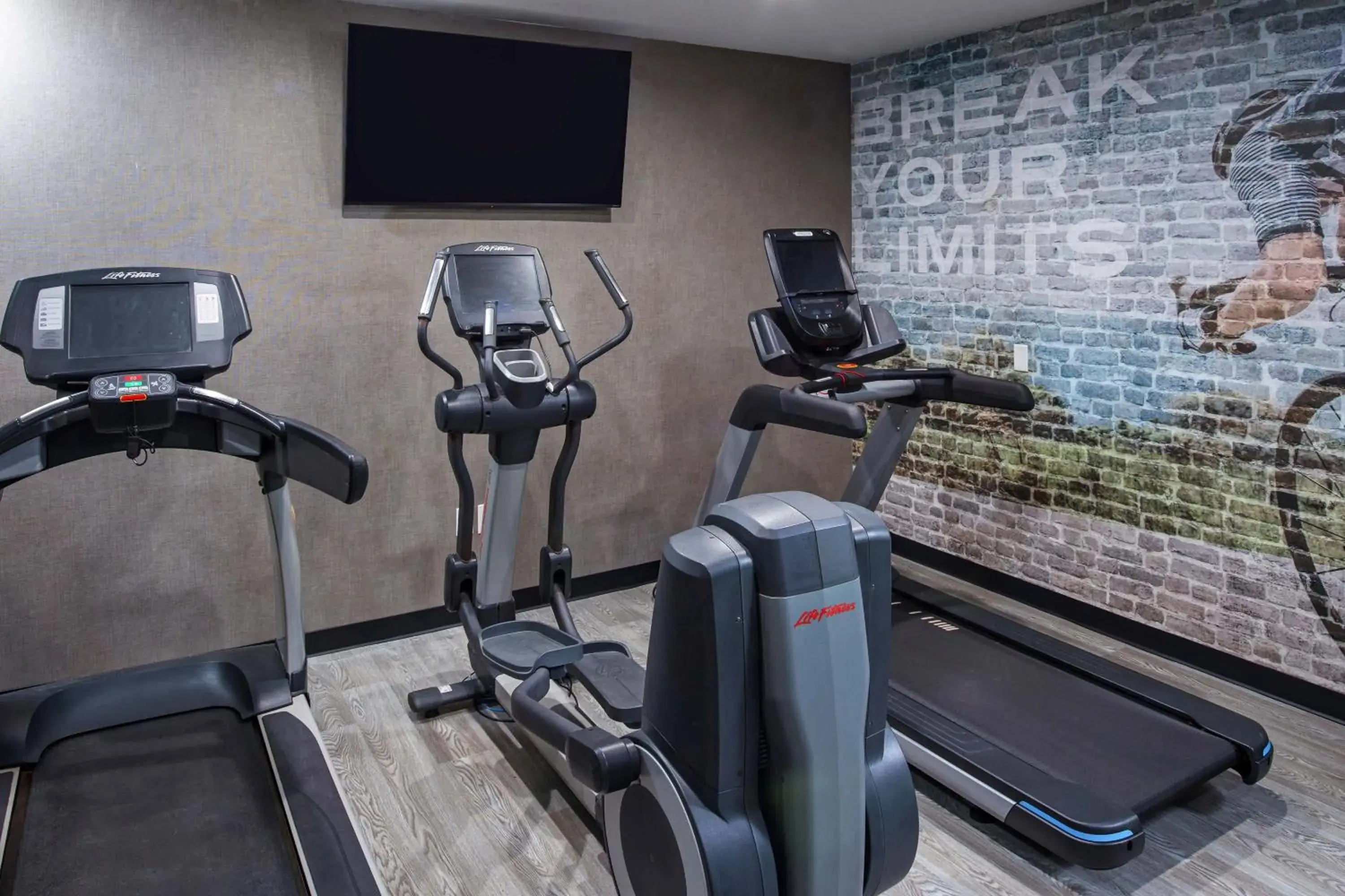 Fitness centre/facilities in Four Points by Sheraton Appleton Fitness centre/facilities in Four Points by Sheraton Appleton