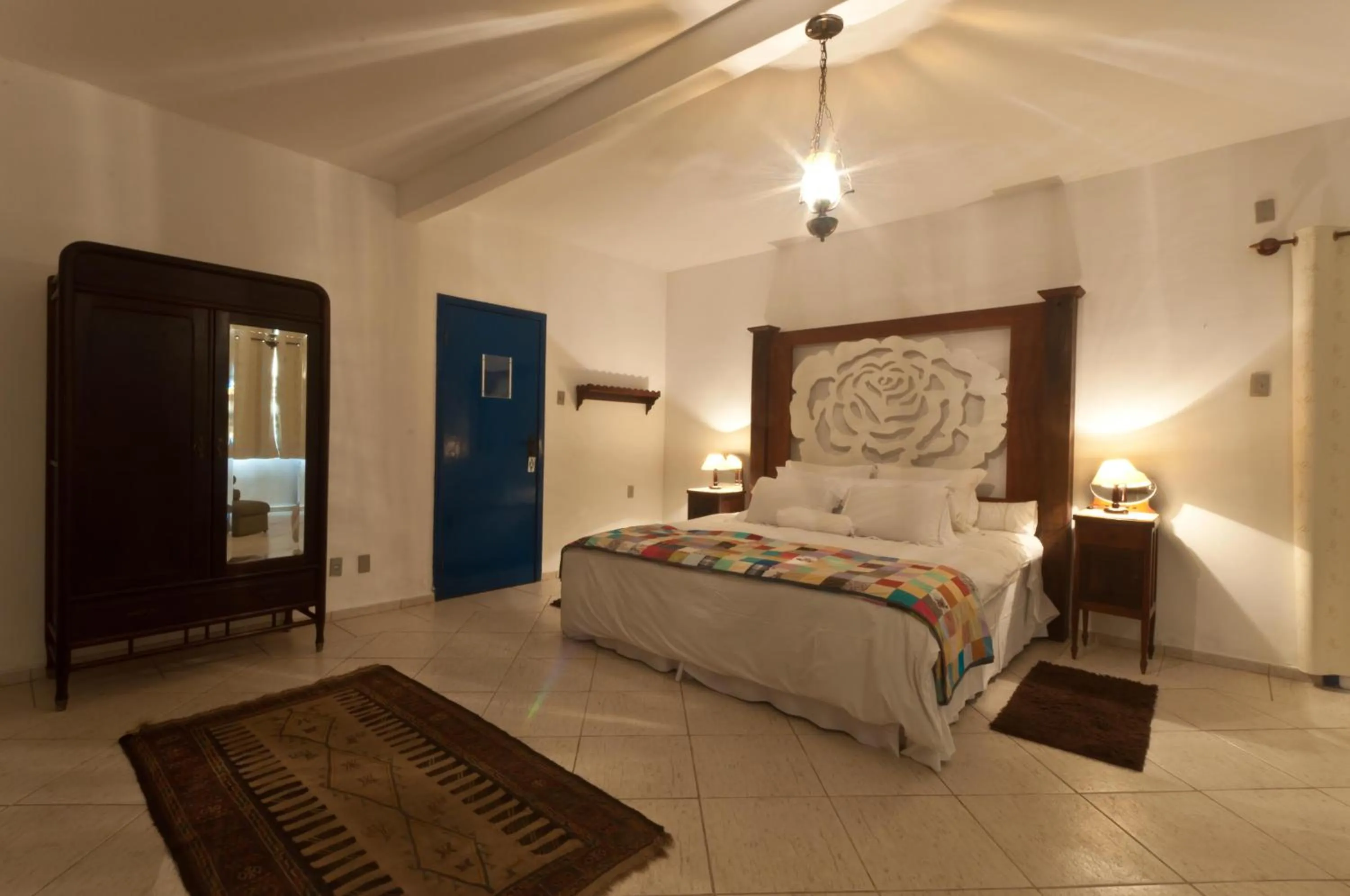 Shower, Bed in Resort Fazenda 3 Pinheiros