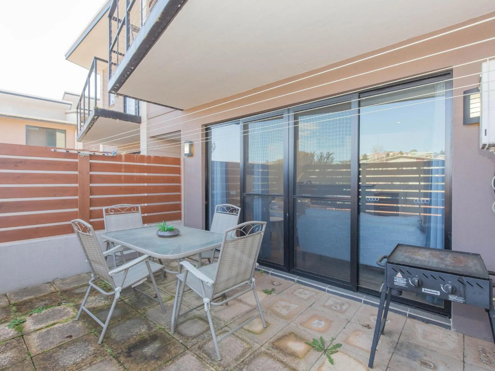 Khione 5 23 Kirwan Close