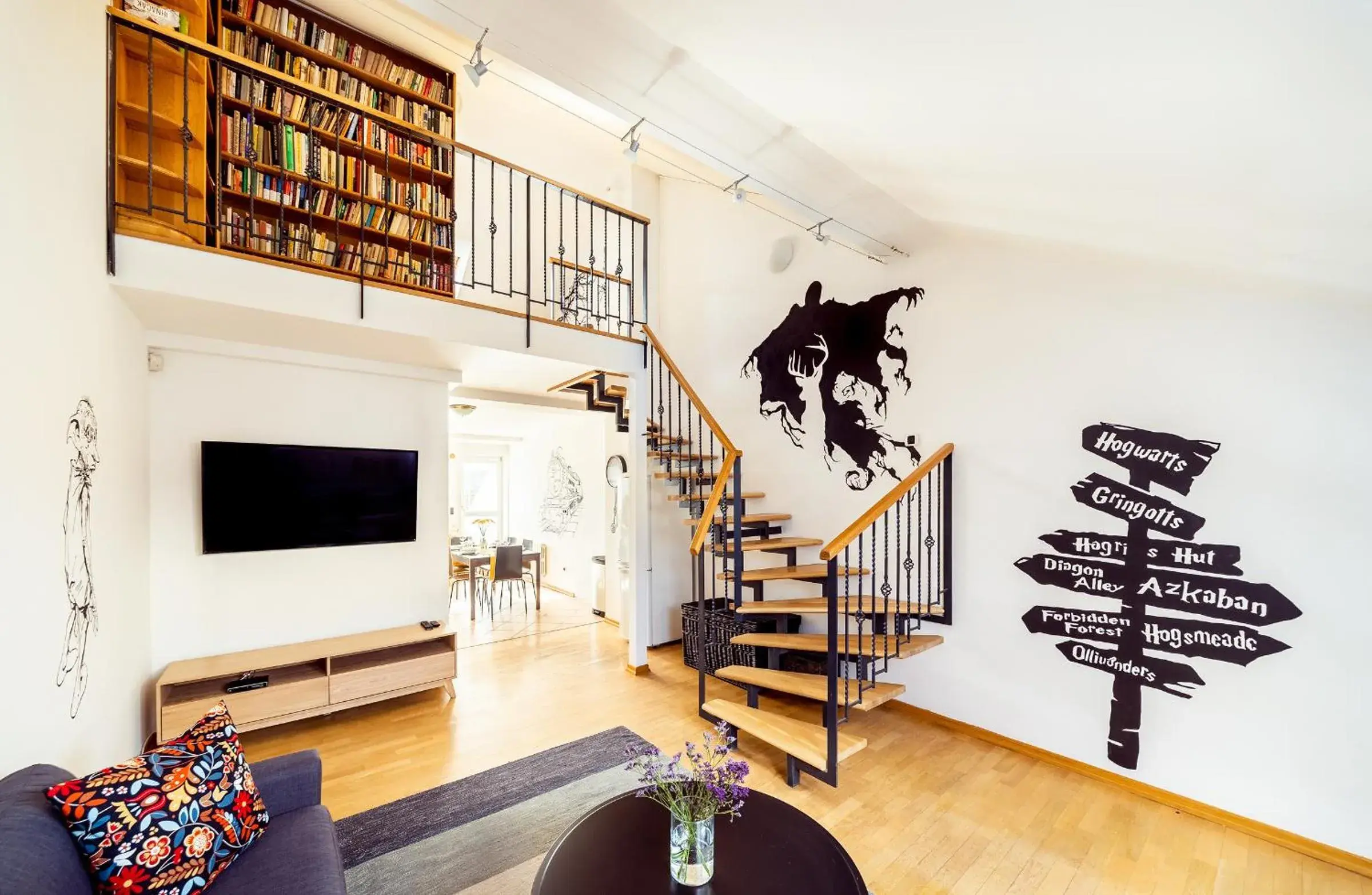 4BR 3BATH BALCONY central Harry Potter penthouse 4BR 3BATH BALCONY central Harry Potter penthouse