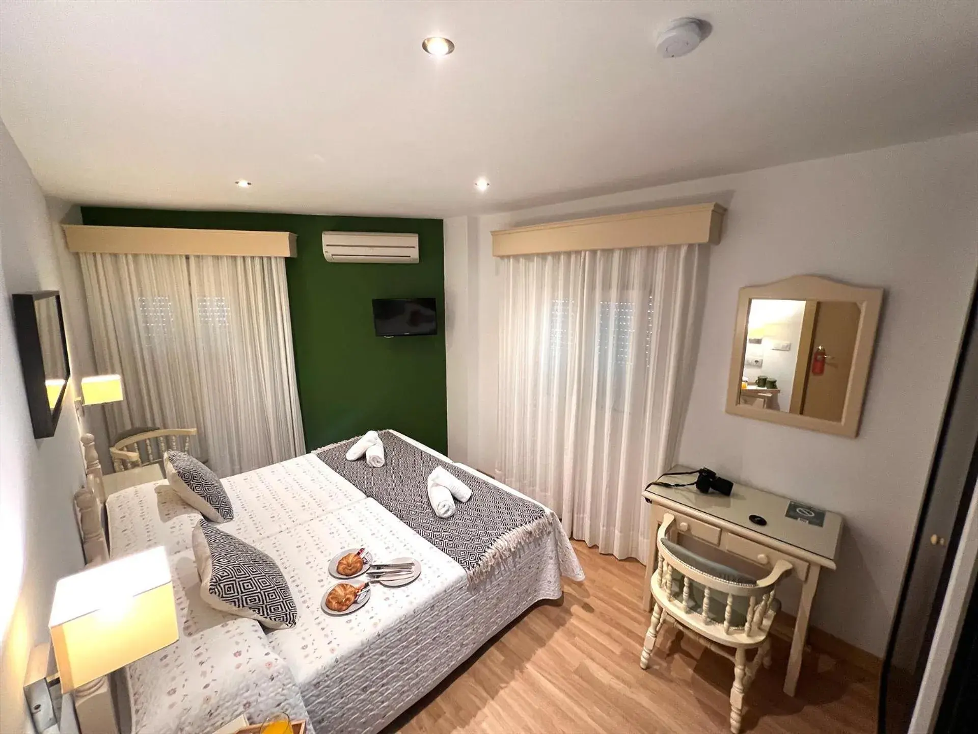 Photo of the whole room, Bed in La Janda Photo of the whole room, Bed in La Janda