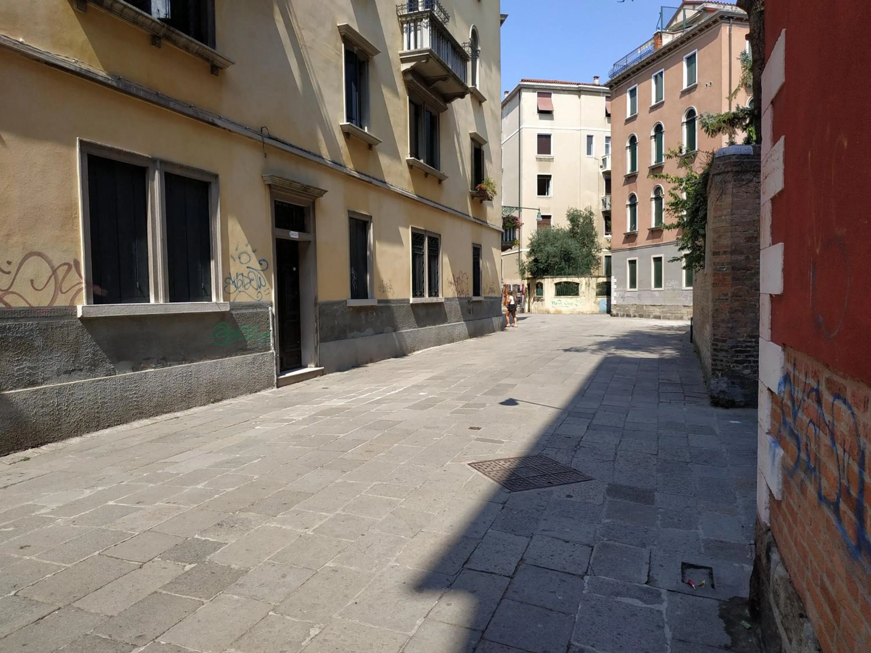 Property building in San Polo Star