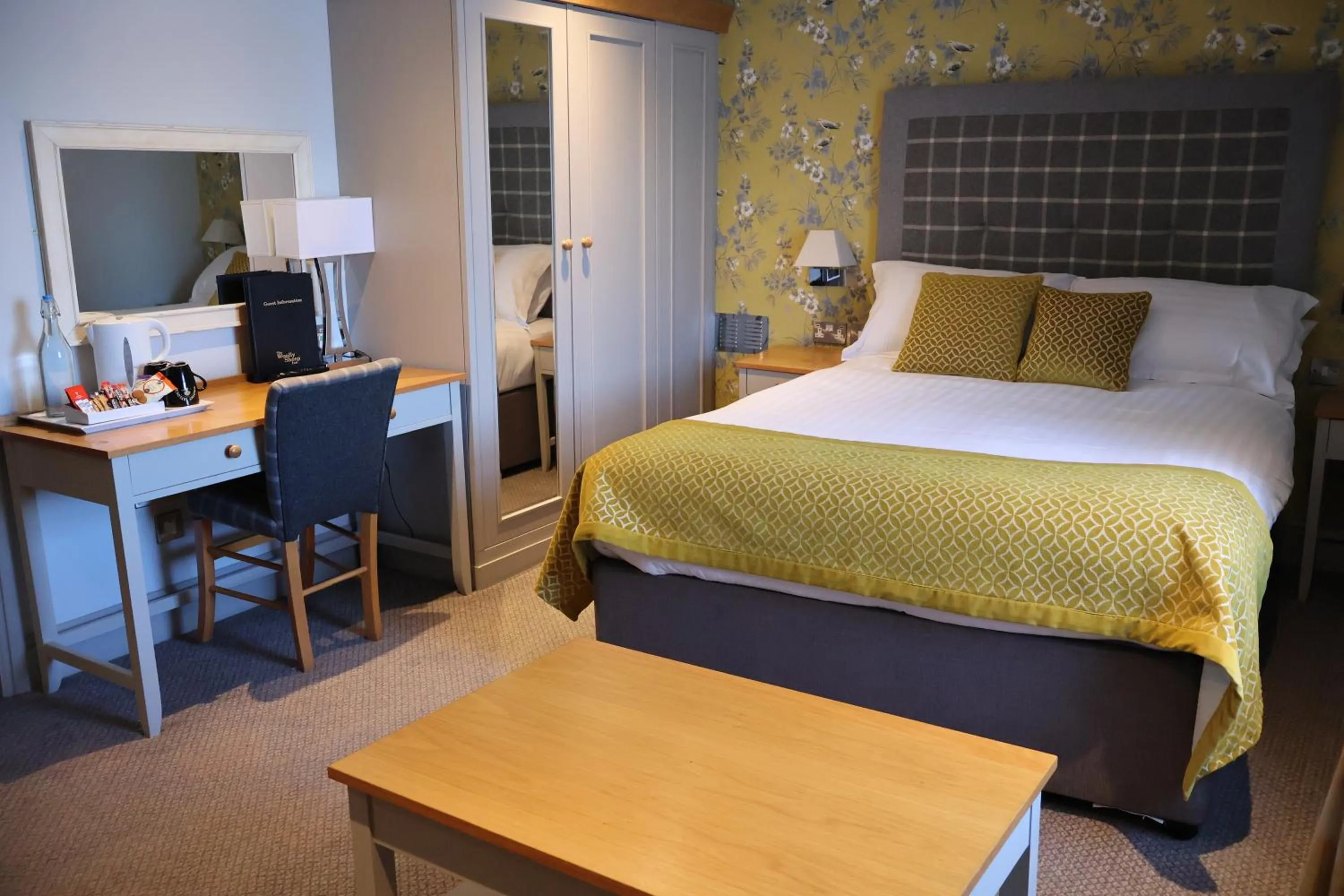 Bed in The Woolly Sheep Inn