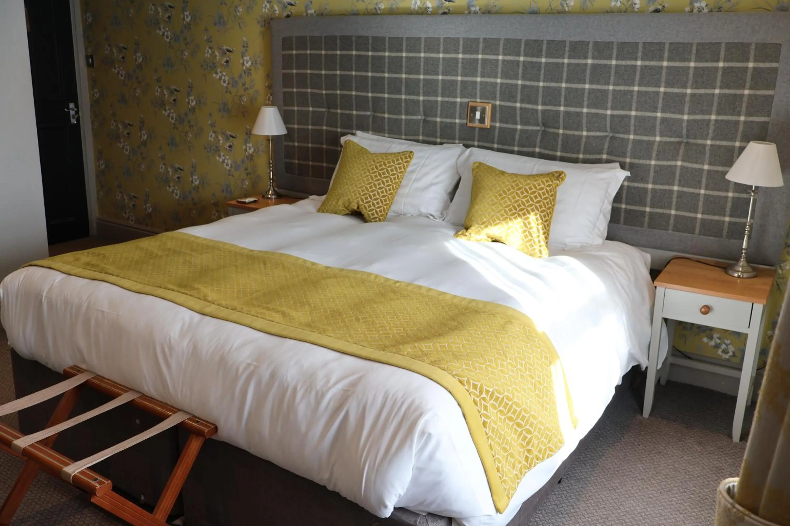 Bed in The Woolly Sheep Inn