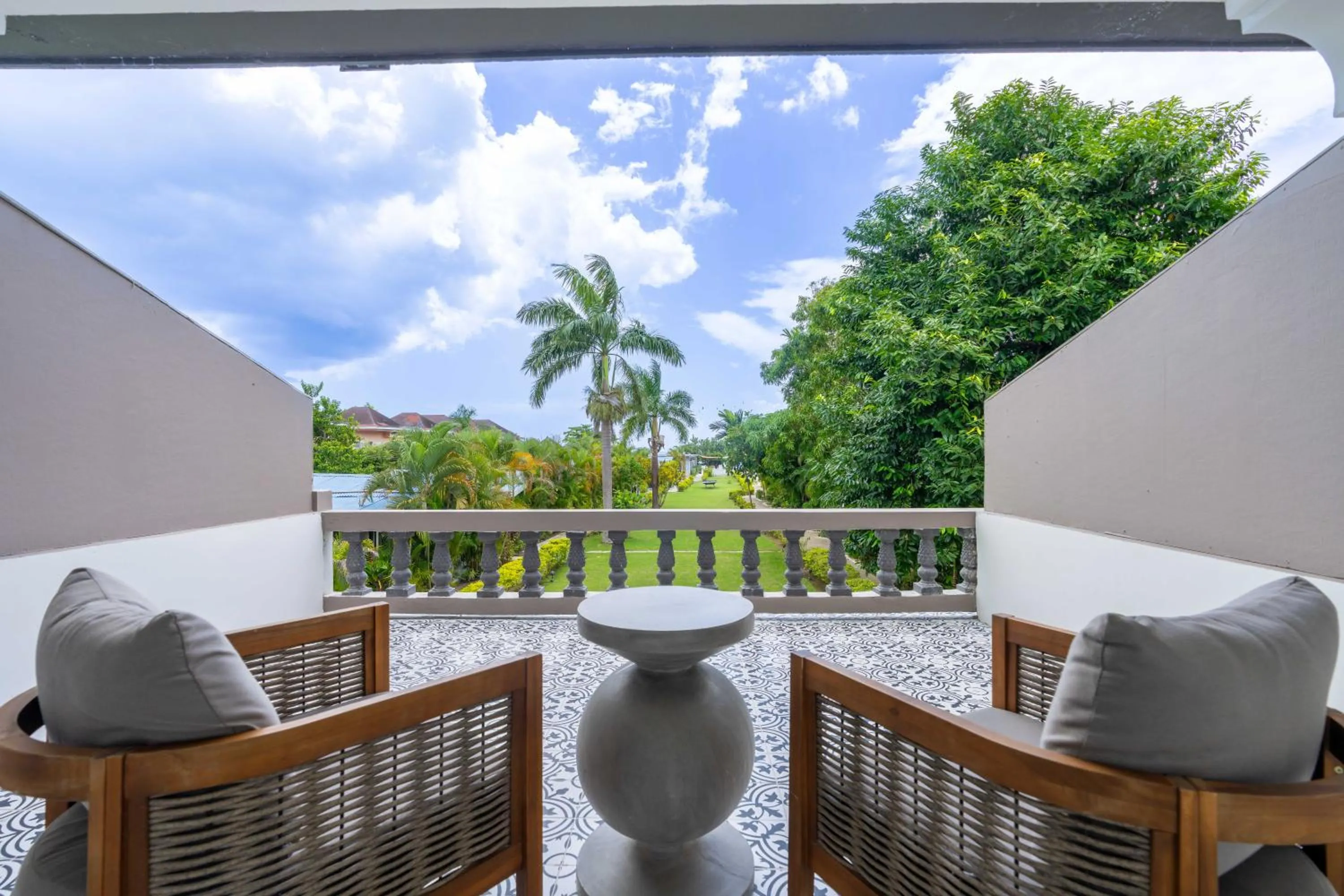 Balcony/Terrace in Travellers Beach Resort