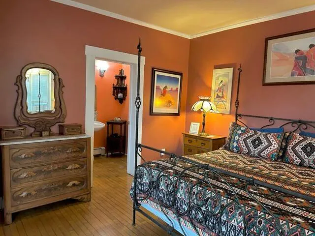 Bed in Casa Benavides Inn