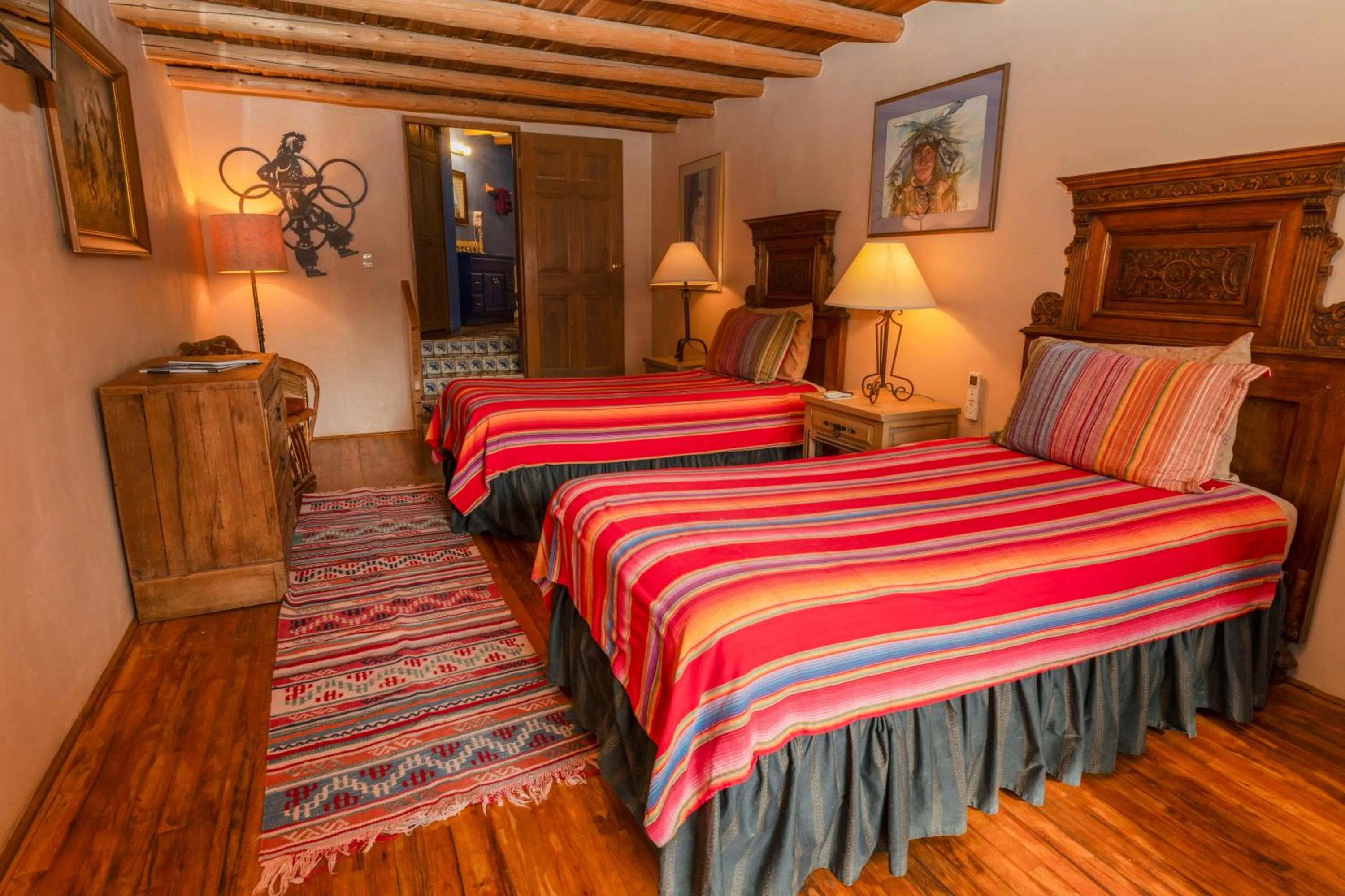 Bed in Casa Benavides Inn