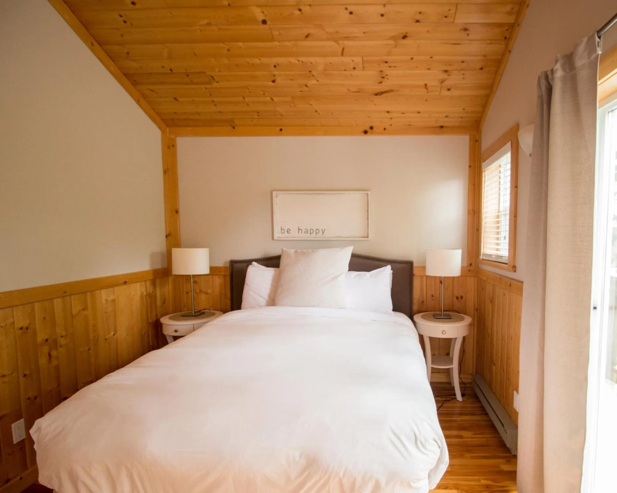 Bed in Reef Point Cottages