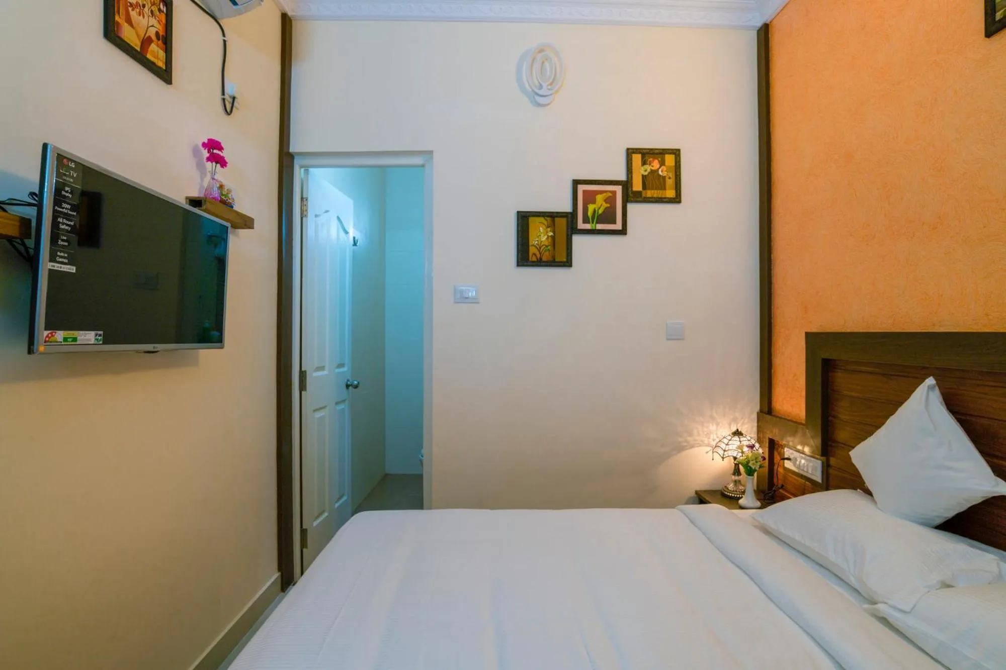 Decorative detail, Bed in Blue Bell Cochin Airport Hotel