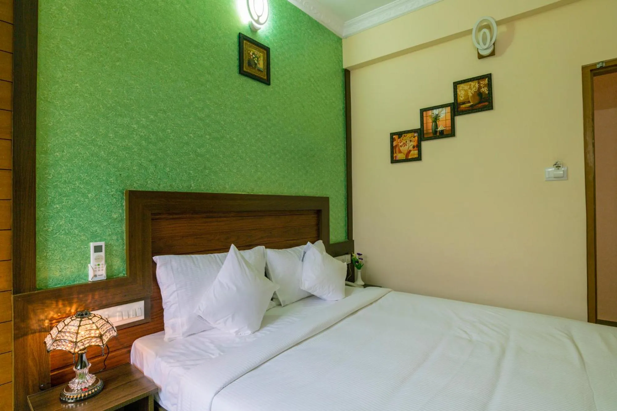 Bedroom, Bed in Blue Bell Cochin Airport Hotel