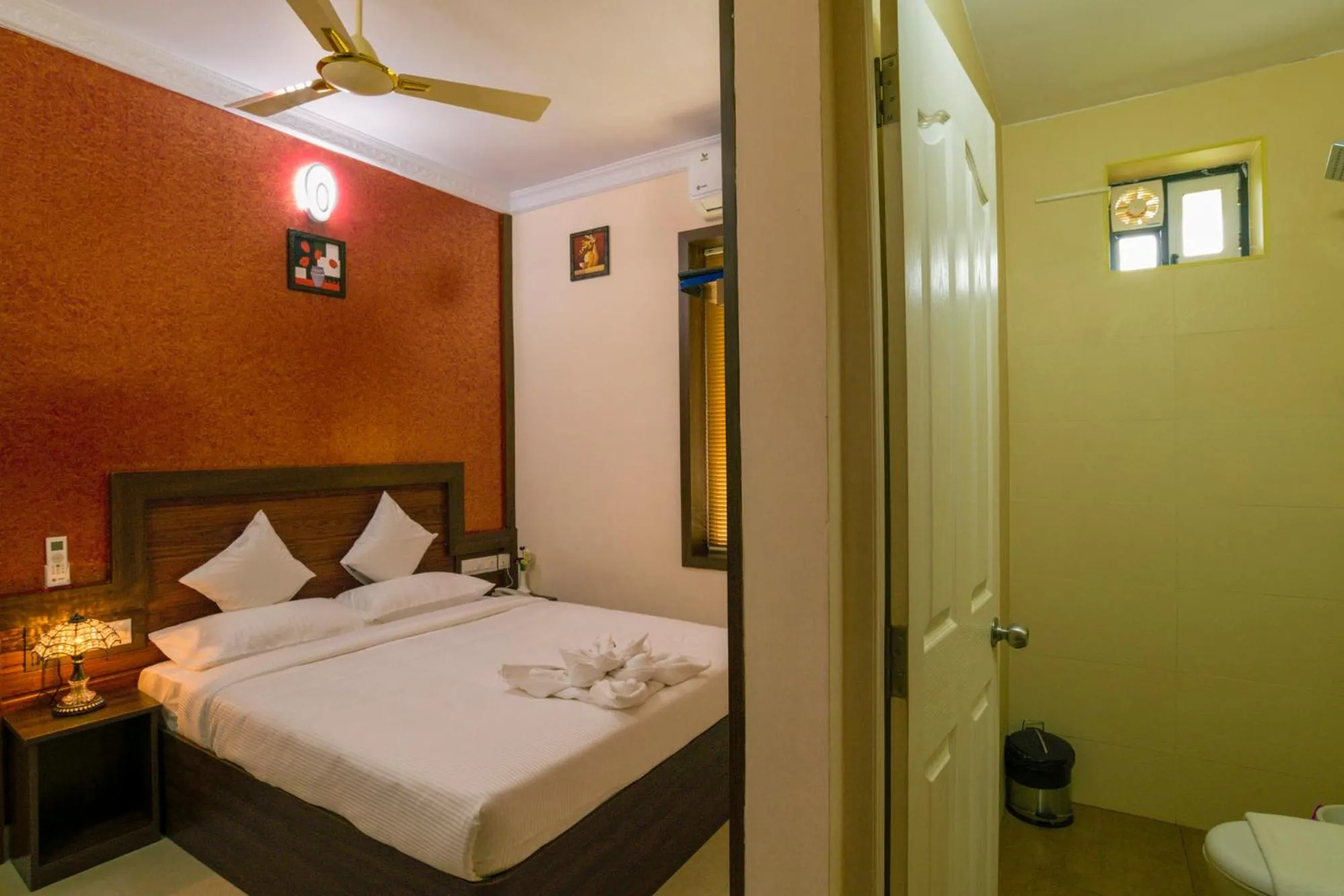 Bedroom, Bed in Blue Bell Cochin Airport Hotel